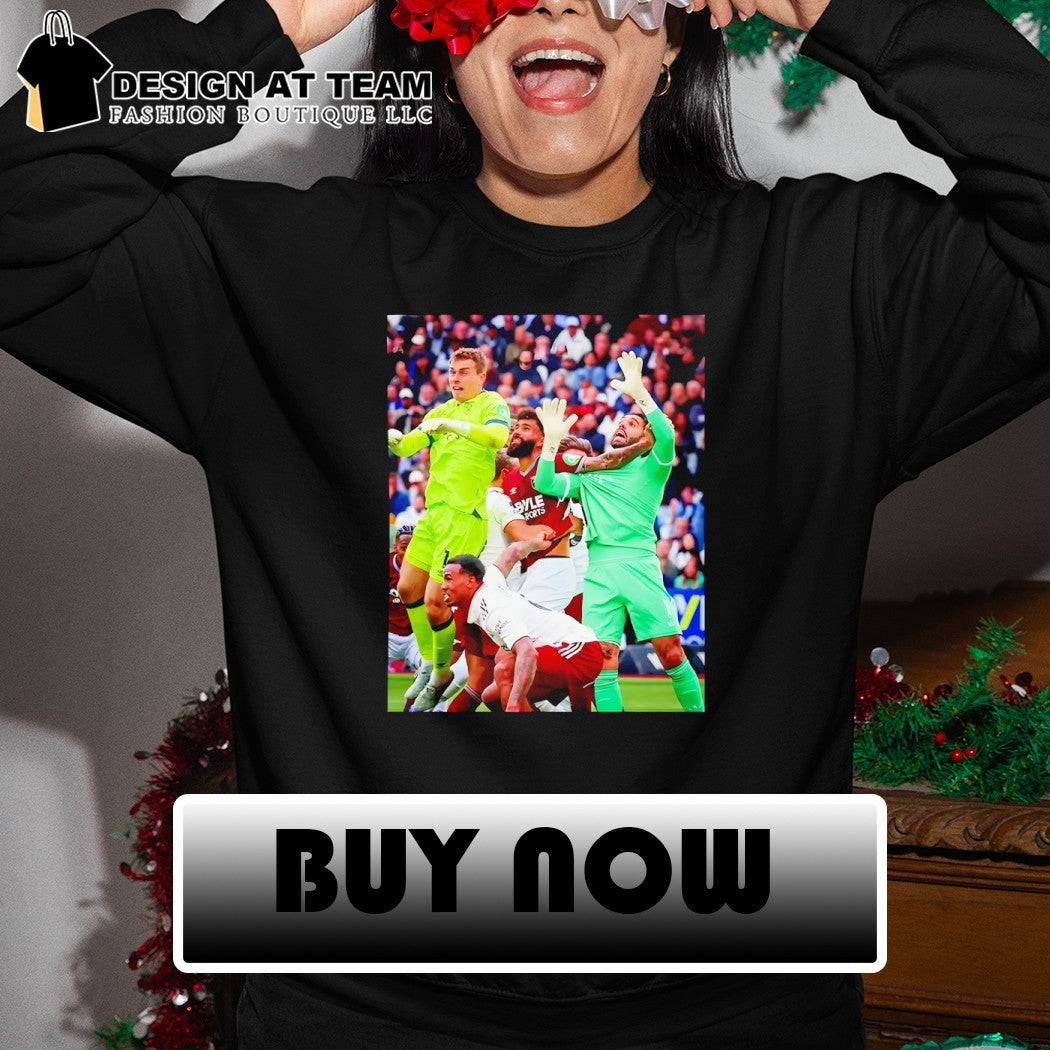 Pablo Fouled David Raya photo shirt