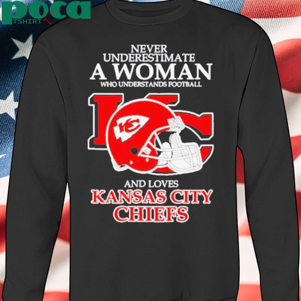 A women who understands football and loves Kansas City Chiefs shirt