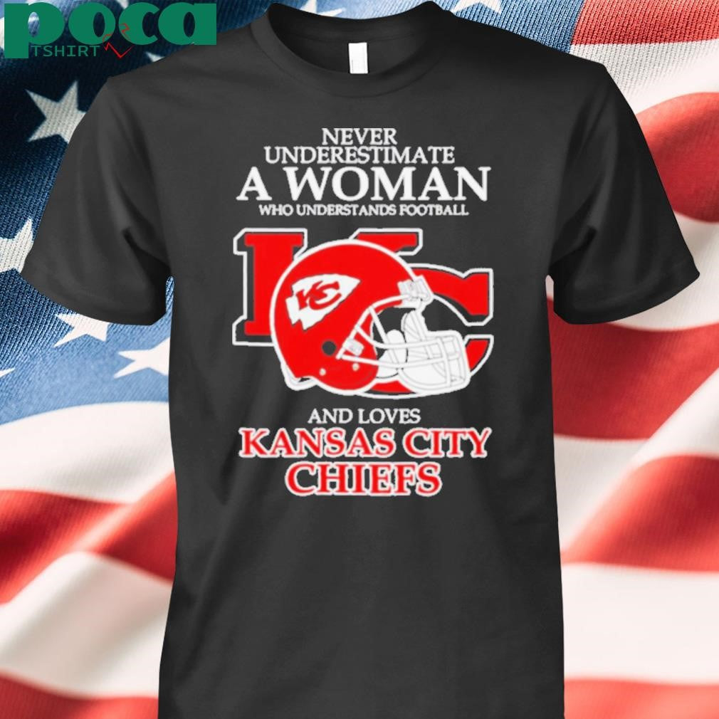 A women who understands football and loves Kansas City Chiefs shirt