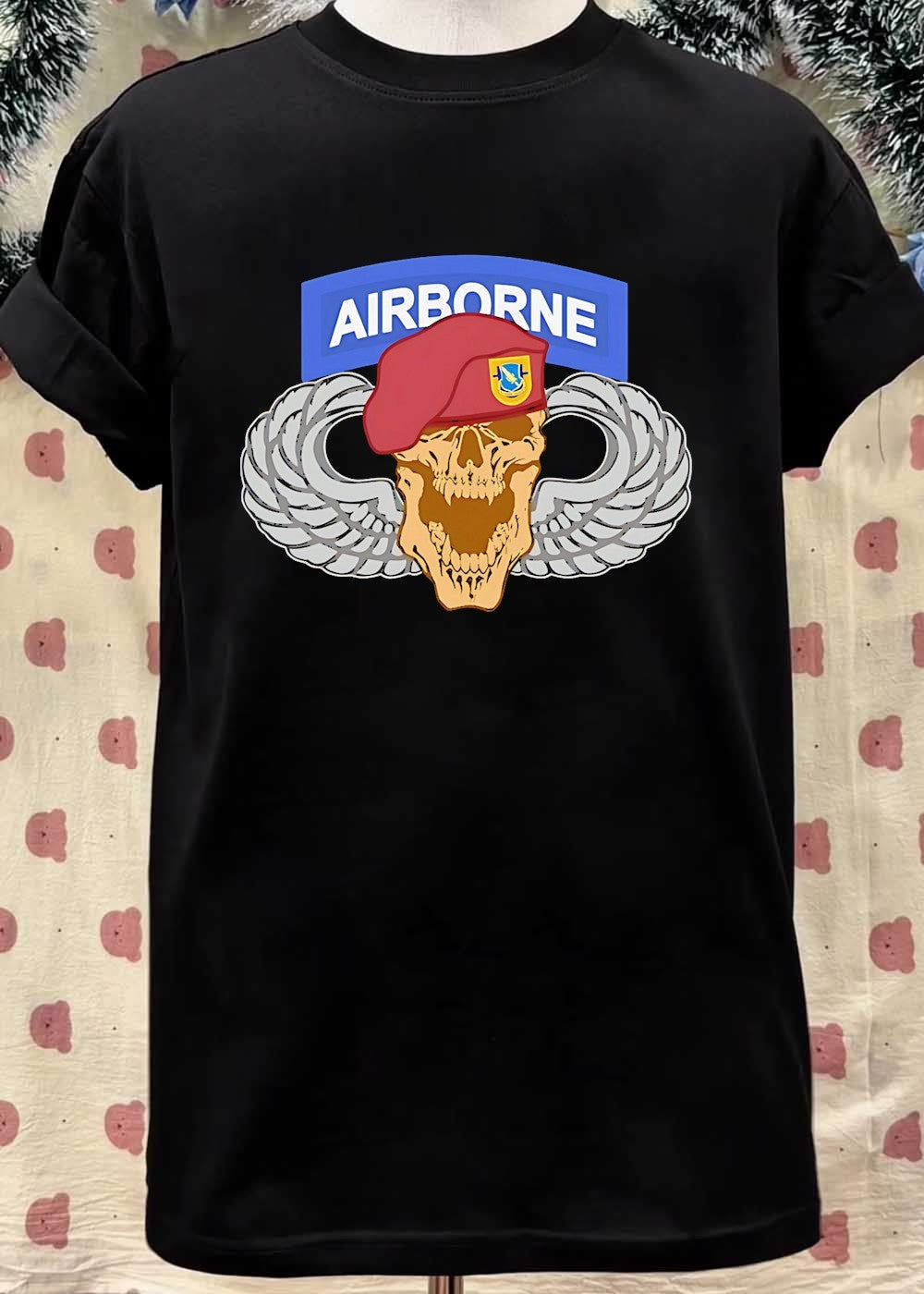 Airborne Skull Maroon Beret and Parachutist Wings Military Graphic T-Shirt