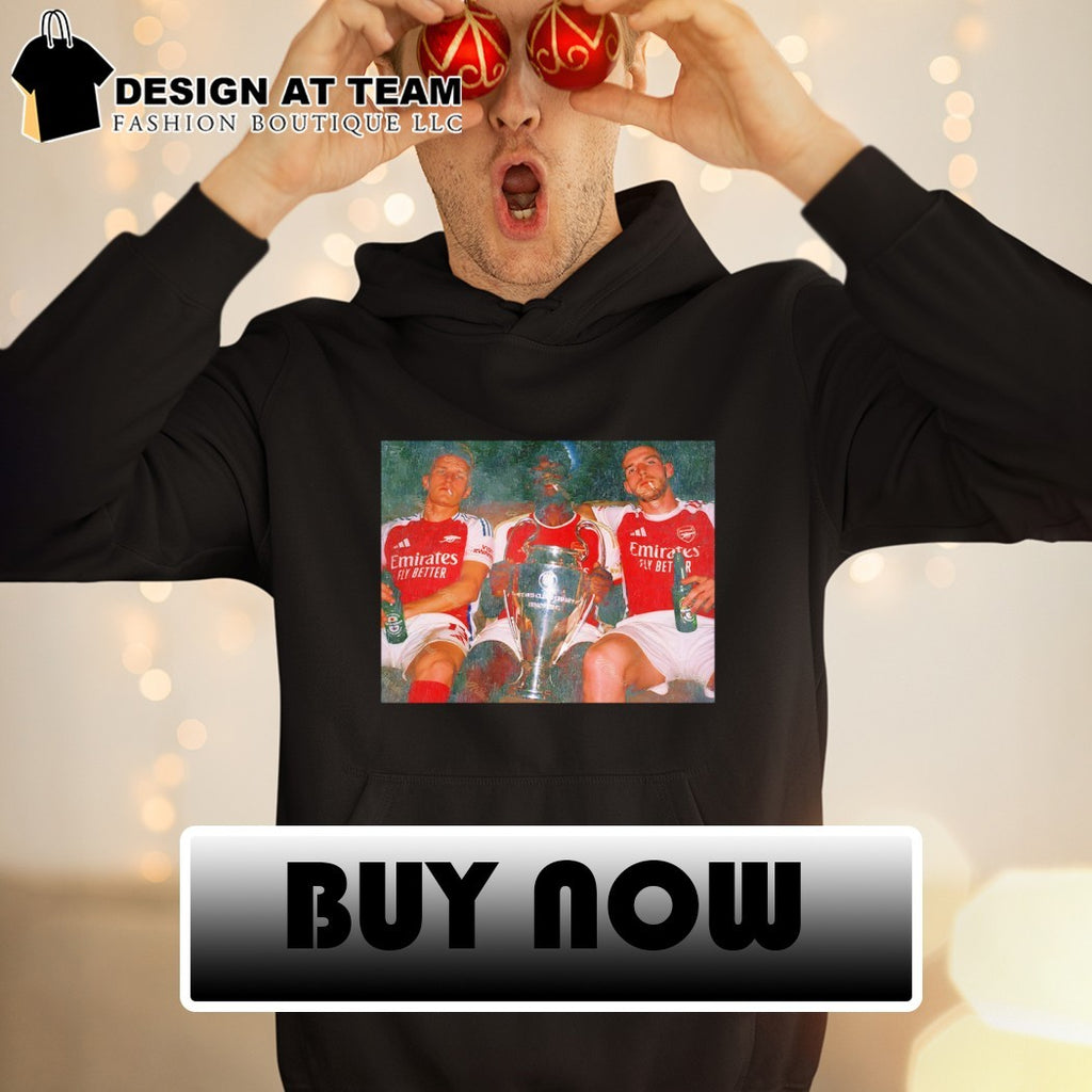 Declan Rice Bukayo Saka Martin Odegaard drink beers Trophy Arsenal FC 2026 shirt