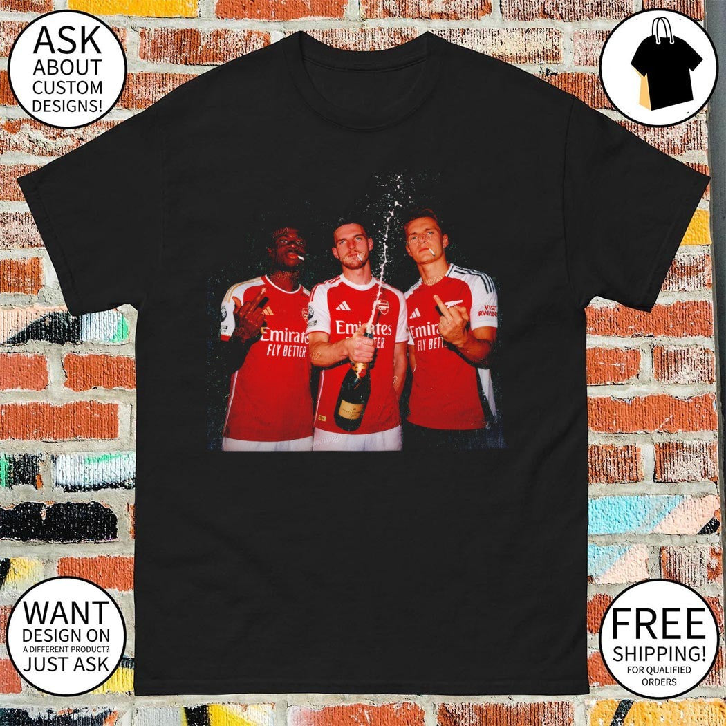 Declan Rice Bukayo Saka Martin Odegaard middle finger beers Arsenal FC 2026 shirt