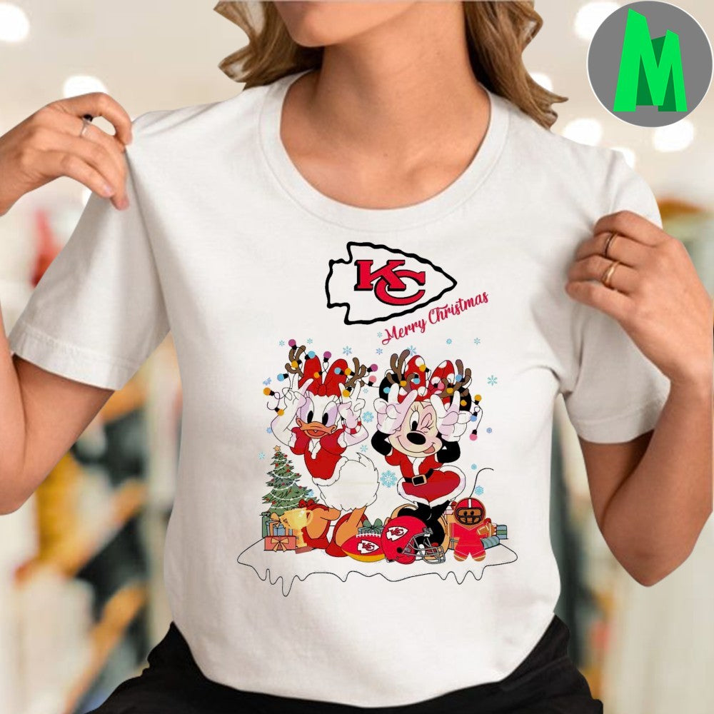Design Daisy And Minnie Merry Christmas Kansas City Chiefs Shirt