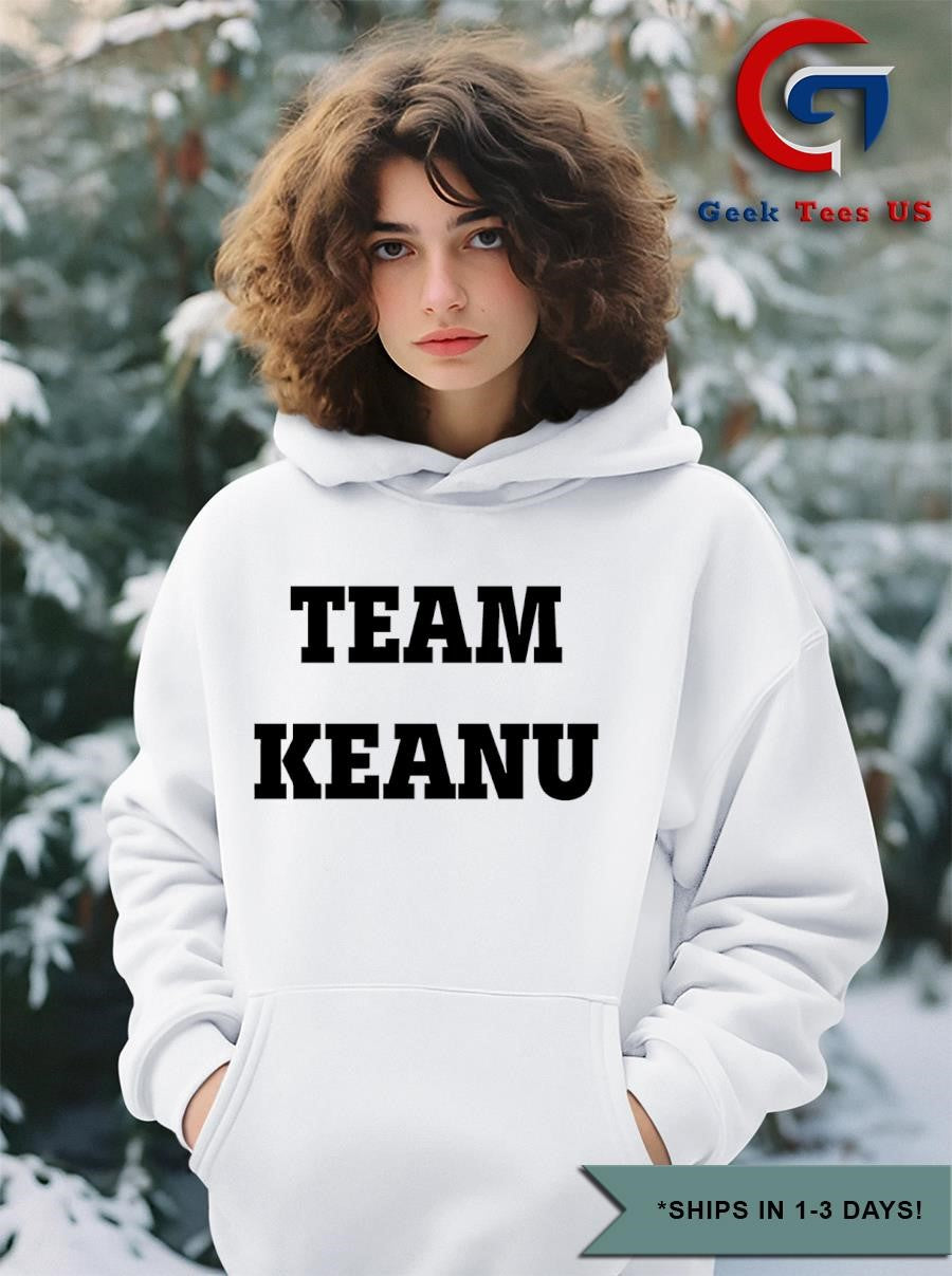 Jerry O’connell wearing Team Keanu shirt