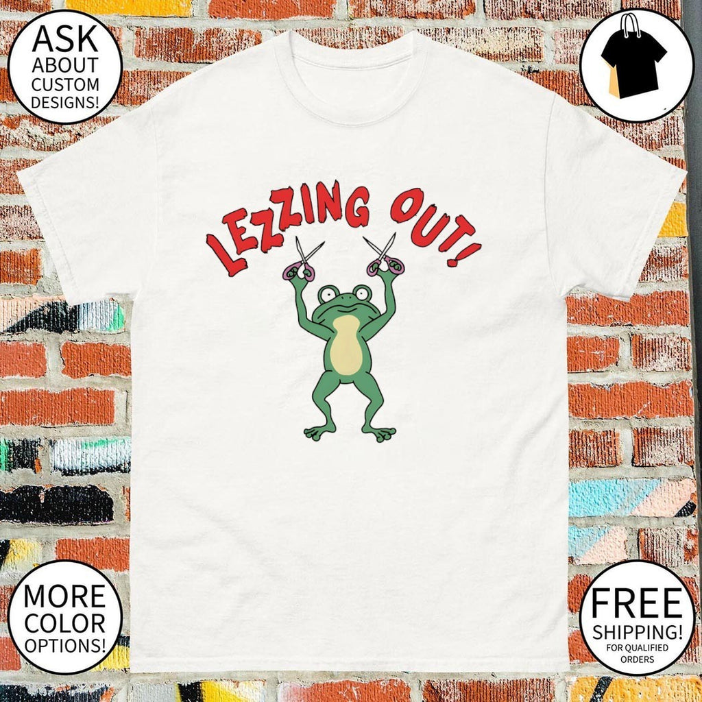 Lezzing out funny frog scissors lesbian Gay LGBT shirt