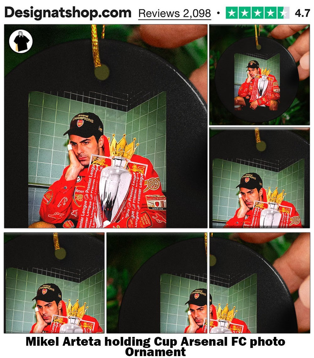Mikel Arteta holding Cup Arsenal FC photo shirt