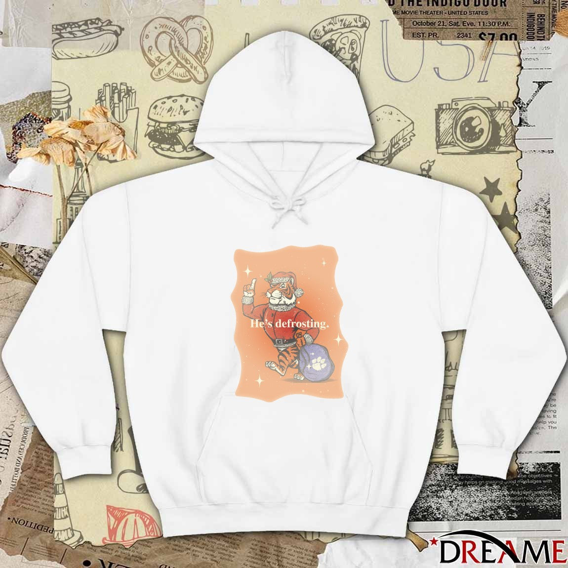 Clemson Tigers He’s Defrosting Santa Claus Holiday Christmas 2025 t-shirt