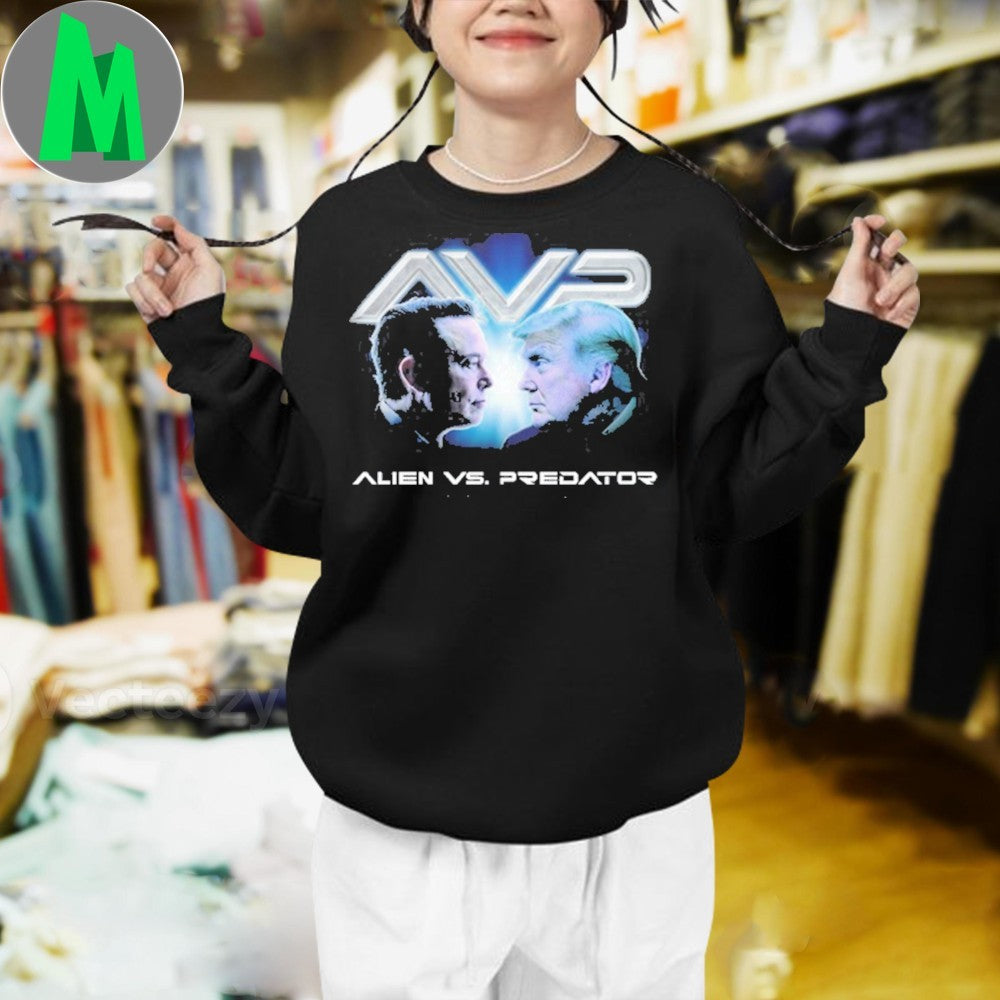 Elon Musk vs Donald Trump Alien vs Predator Assholes Live Forever Parody Political T-Shirt