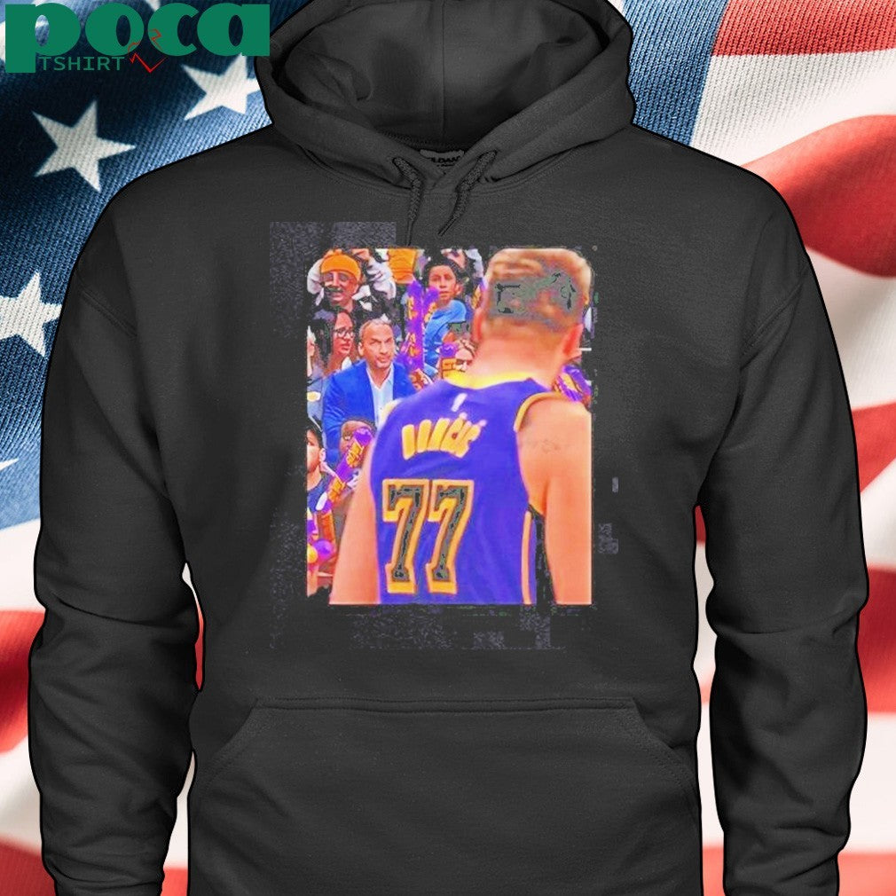 Original Luka Doncic Cerca Del Triple Doble Al Descanso T-Shirt