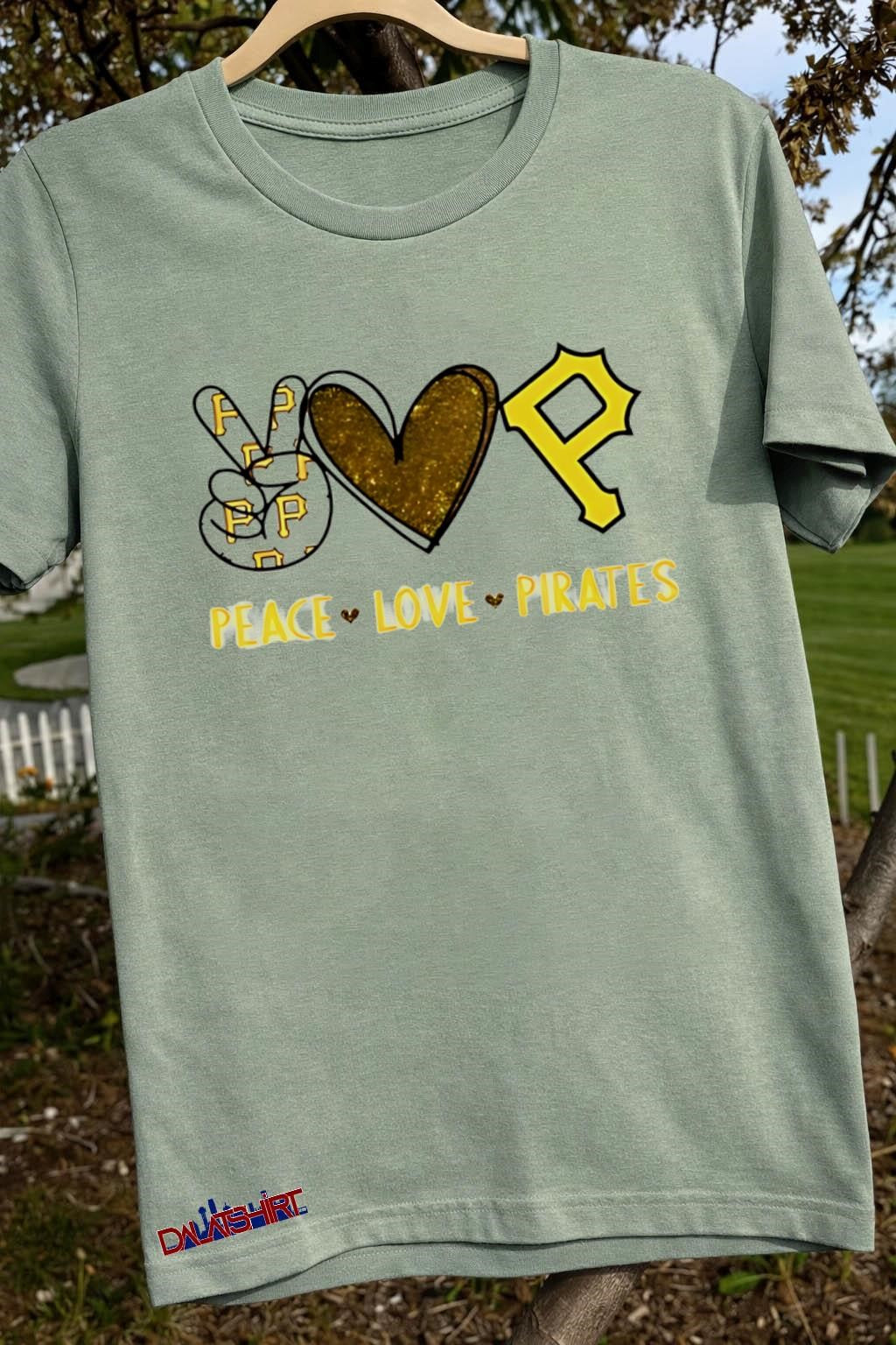 Peace Love Pirates Pittsburgh Baseball Hand Heart Graphics shirt