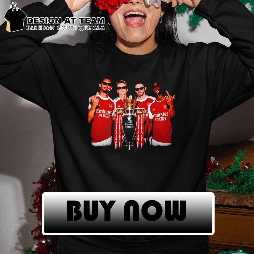 Saka Odegaard Mikel Arteta middle finger Trophy Arsenal FC 2026 shirt