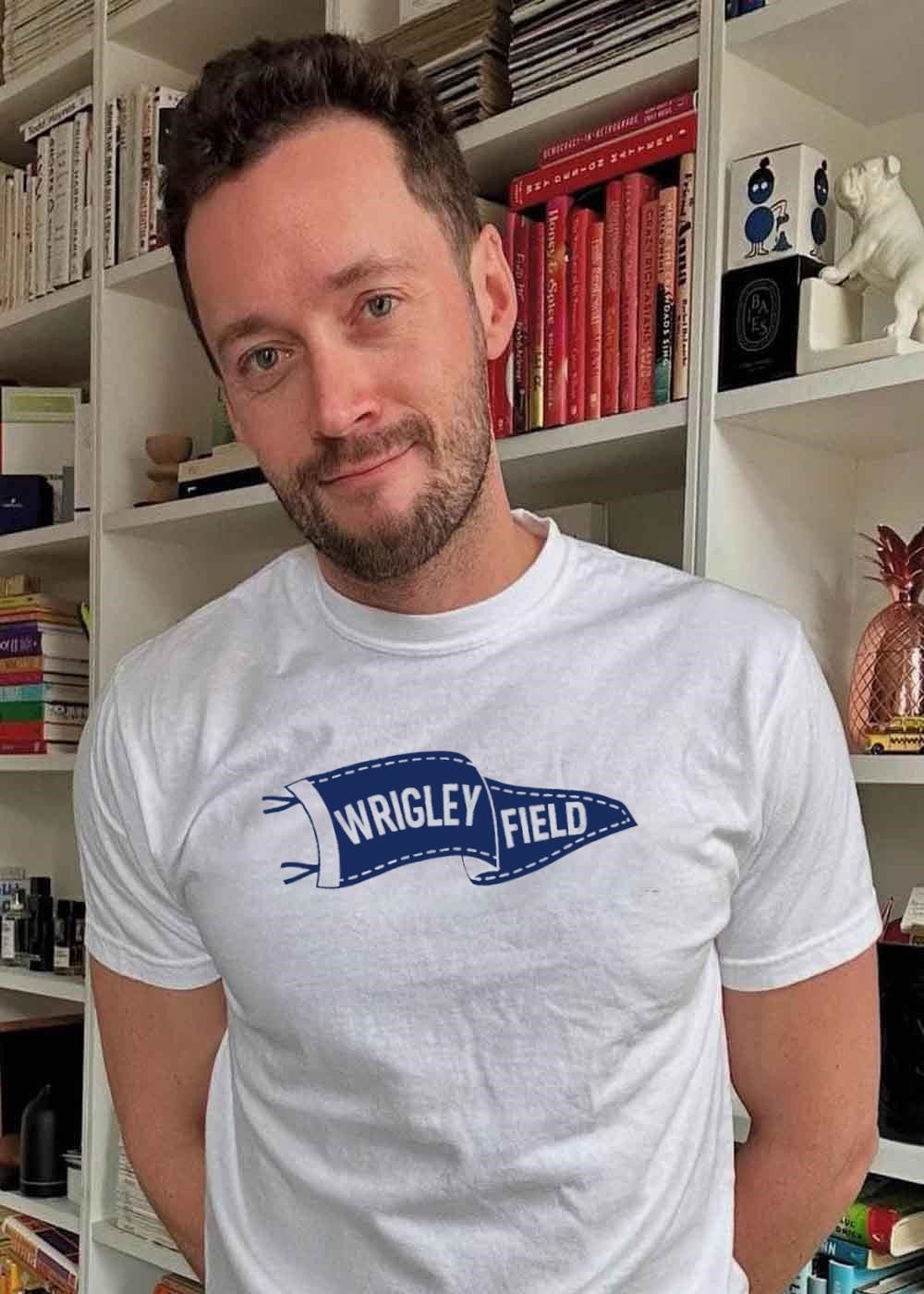 Wrigley Field Pennant Logo Chicago Cubs T-Shirt