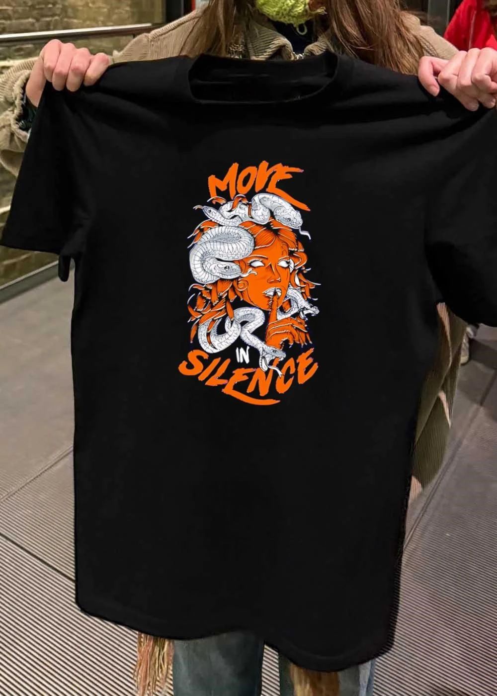 Medusa Move in Silence Graphic T-Shirt