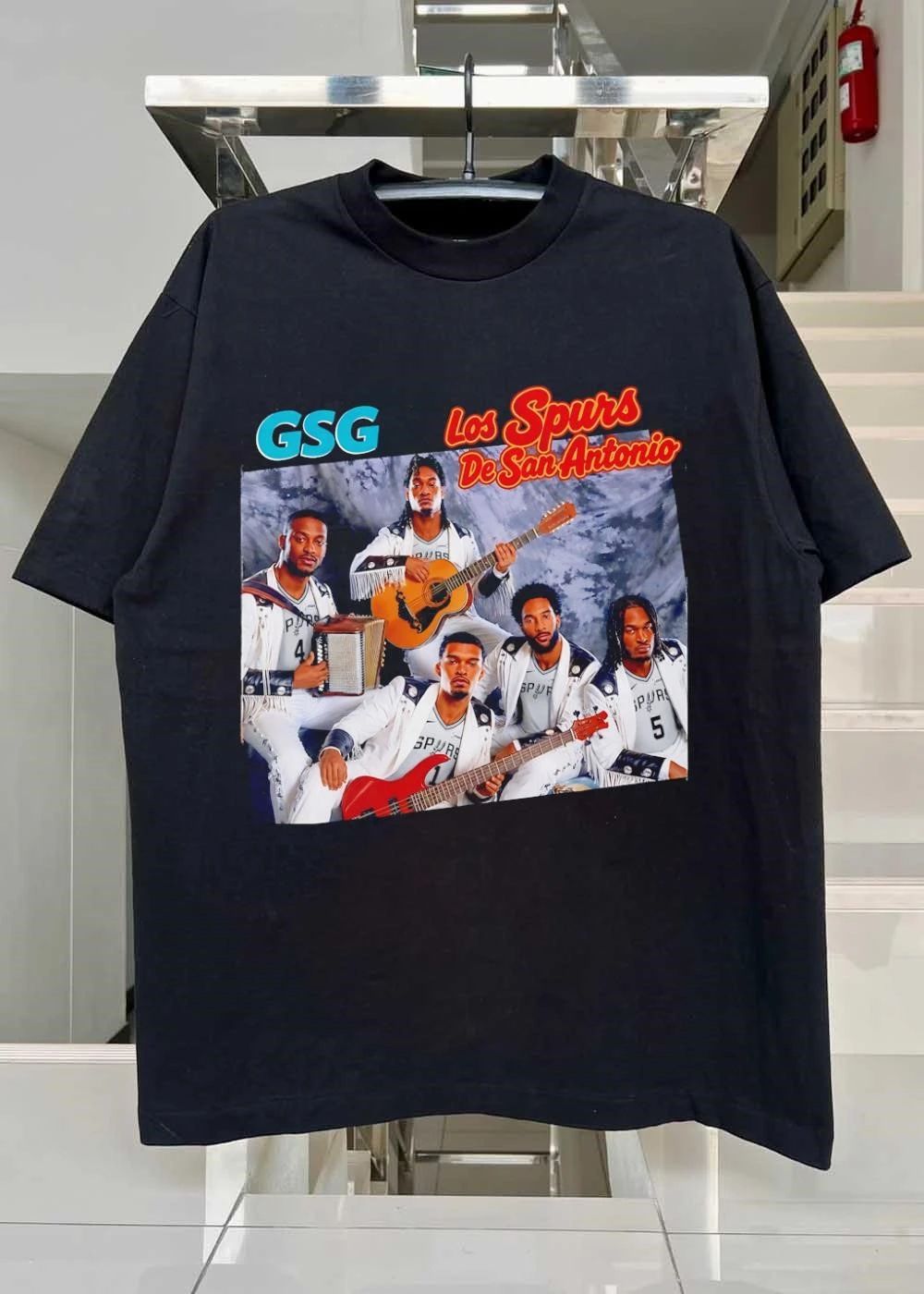 GSG Los Spurs de San Antonio Five Basketball Players Playing Instruments T-Shirt