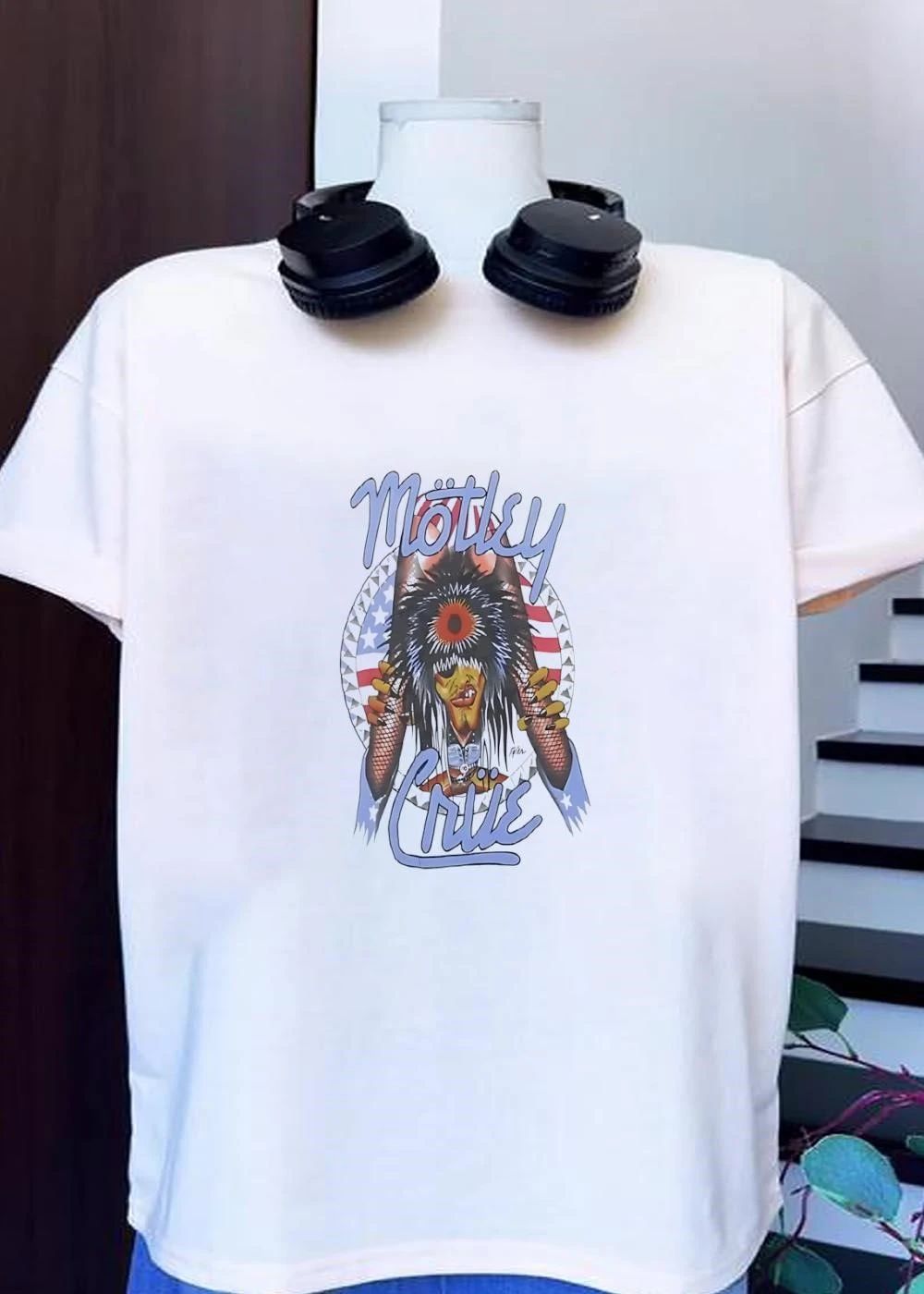 Mötley Crüe Tyler America Copyright 1989 Mötley Crüe Inc shirt