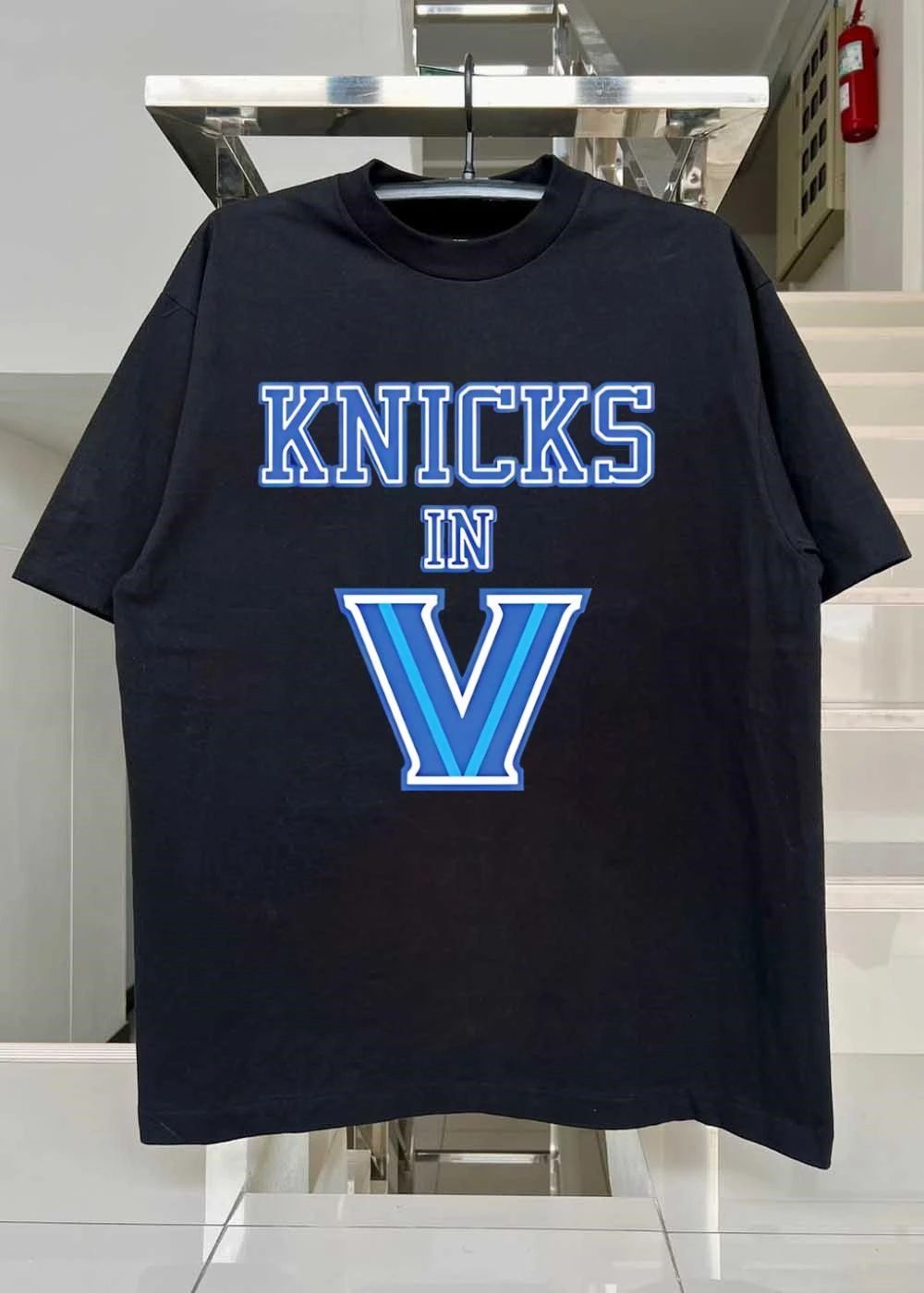 Knicks In Villanova Wildcats V Logo Shirt