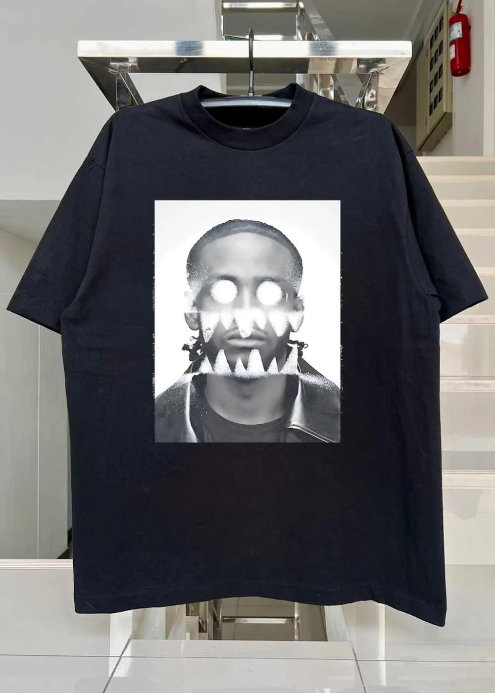 Astro Photo Surreal Man Glowing Eyes Sharp Teeth Men’s T-Shirt