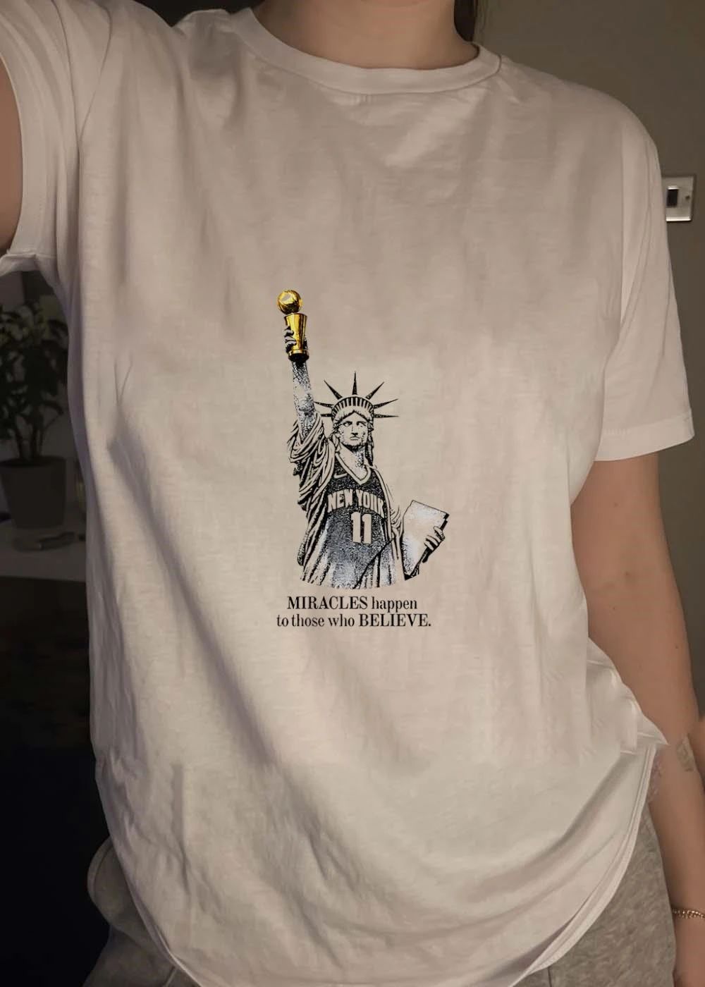 Miracles Happen to Those Who Believe New York 11 Statue of Liberty T-Shirt