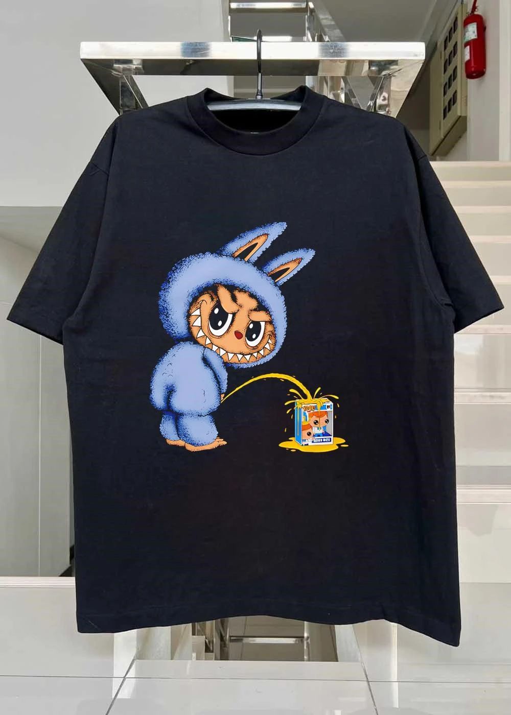 Labubu pee up Pop Figures shirt