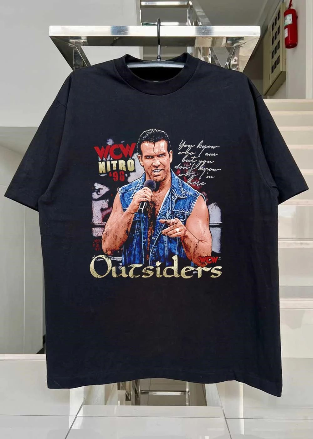 WCW Nitro 96 Scott Hall Holding Microphone You Know Who I Am but You Dont Know Why I Am Here Outsiders T-Shirt