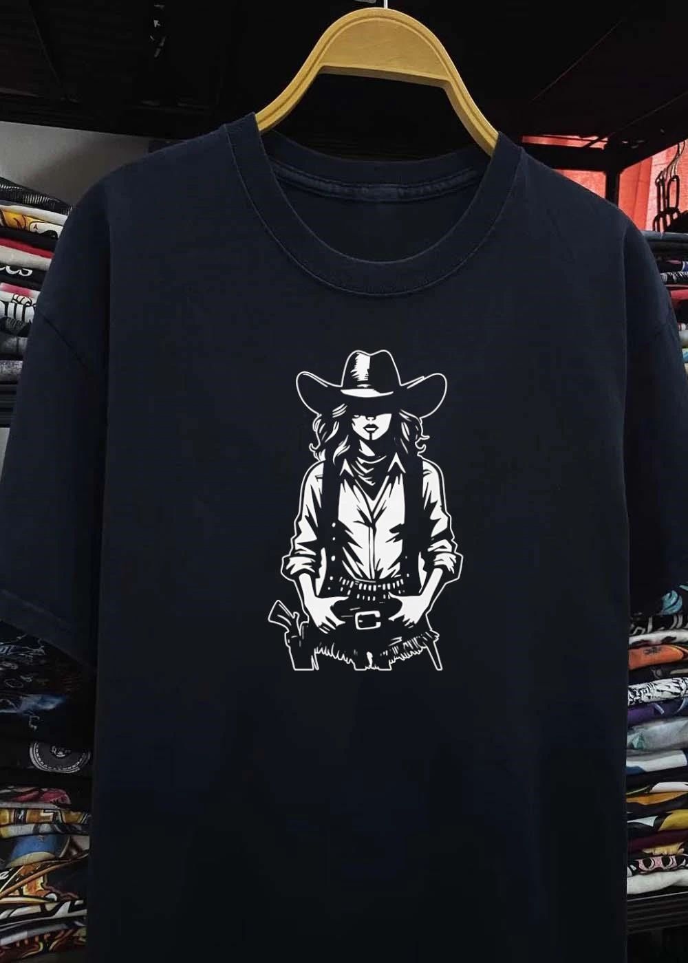 Cowgirl Western Style Outlaw Gunfighter Silhouette T-Shirt