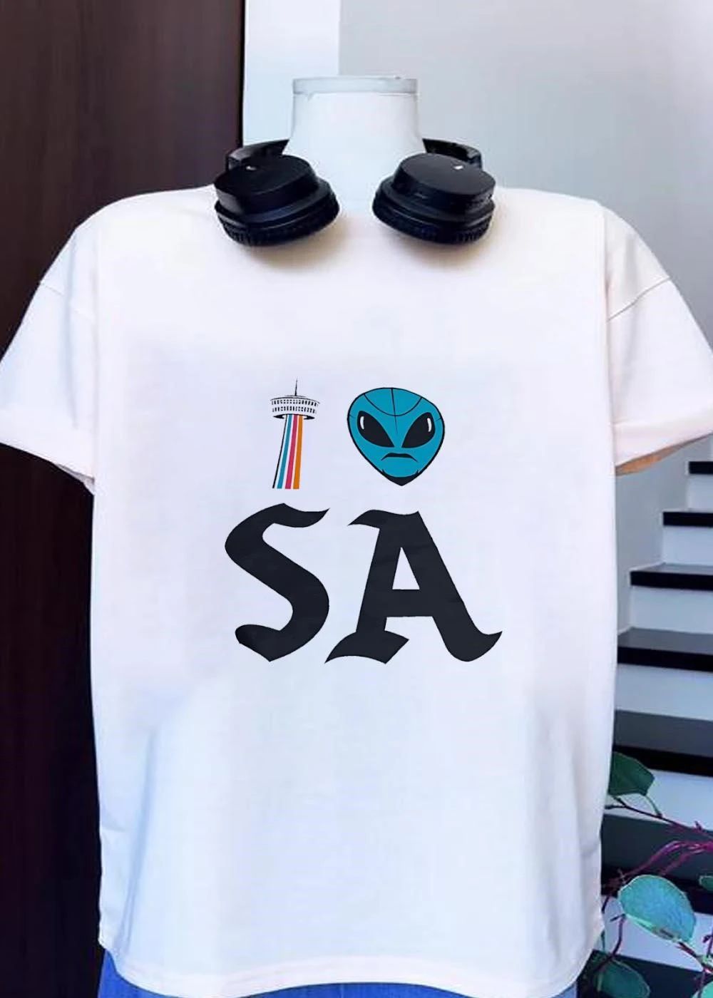 I Love SA San Antonio Tower Alien Head shirt