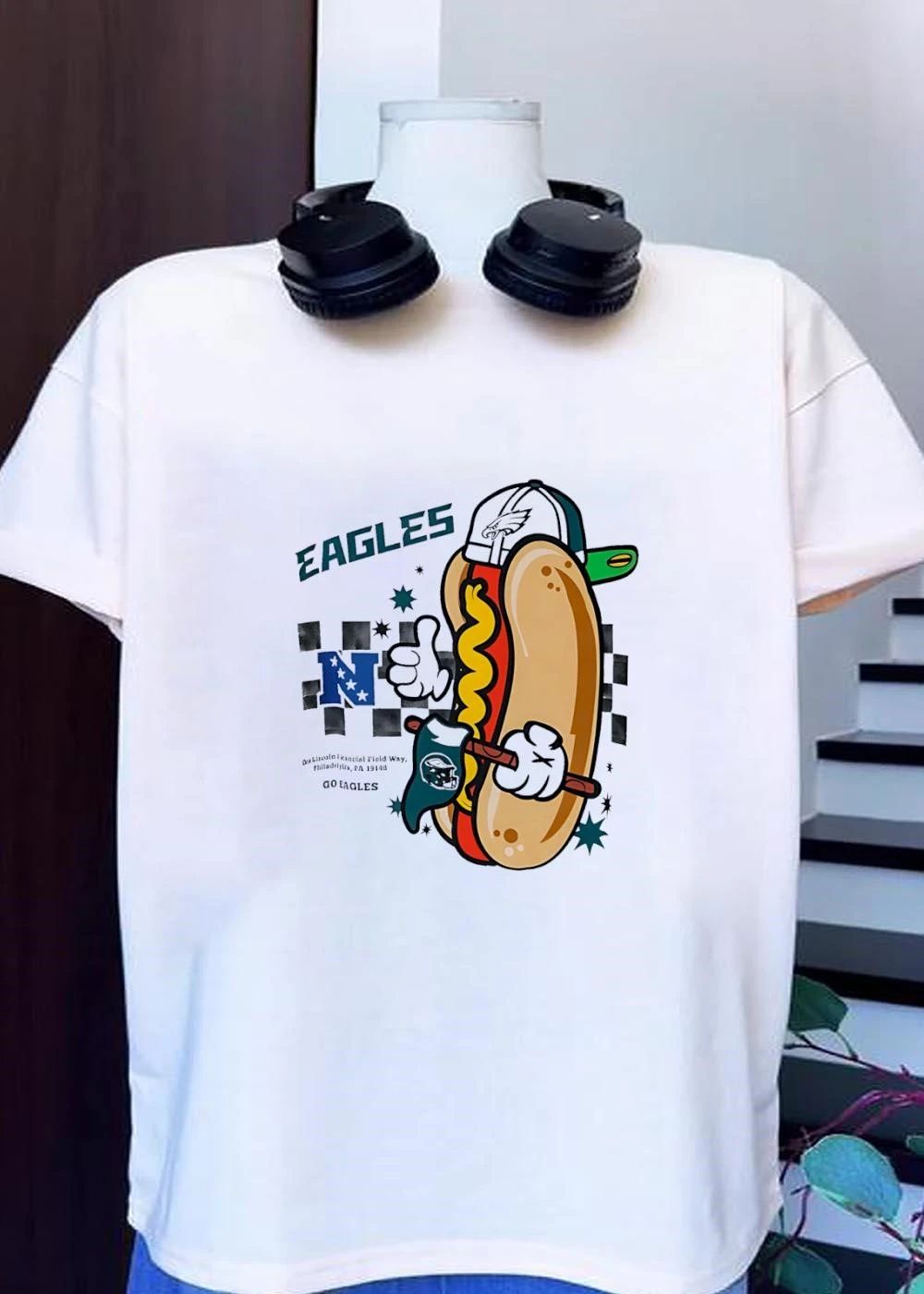 One Lincoln Financial Field Way Philadelphia PA 19148 Hot Dog Holding Flag T-Shirt