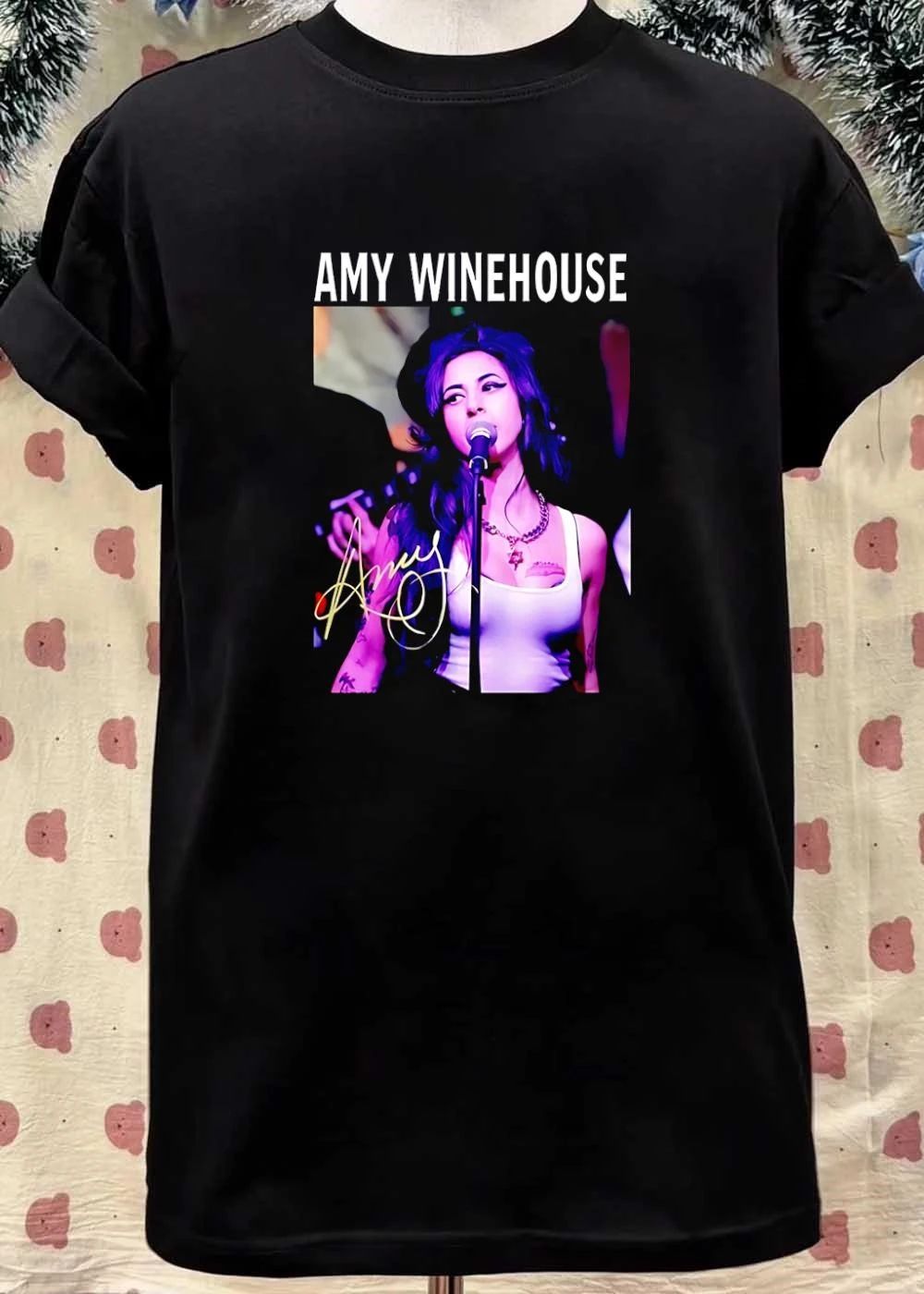Amy Winehouse Singing Signature Shirt