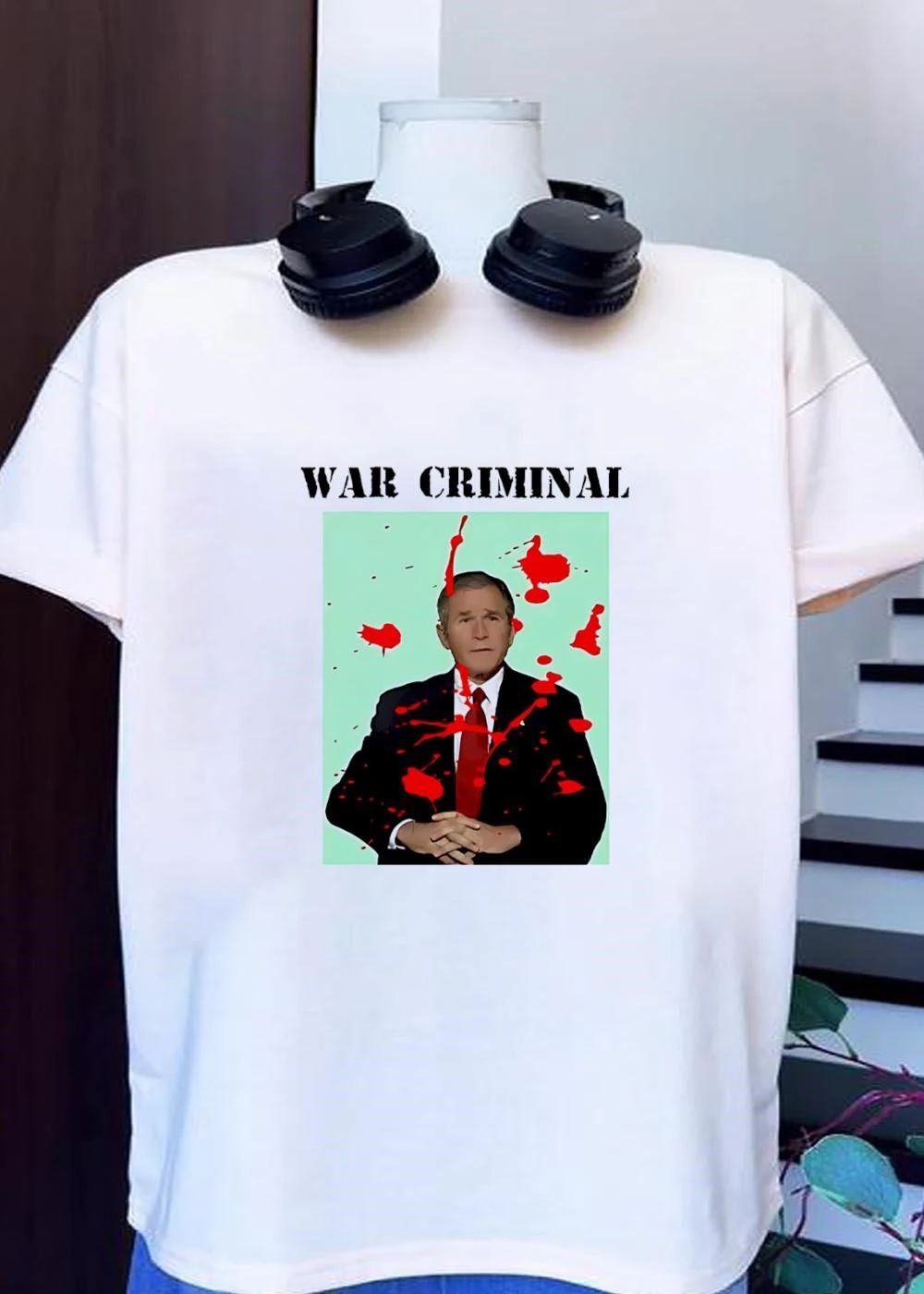 George W. Bush War Criminal poster shirt