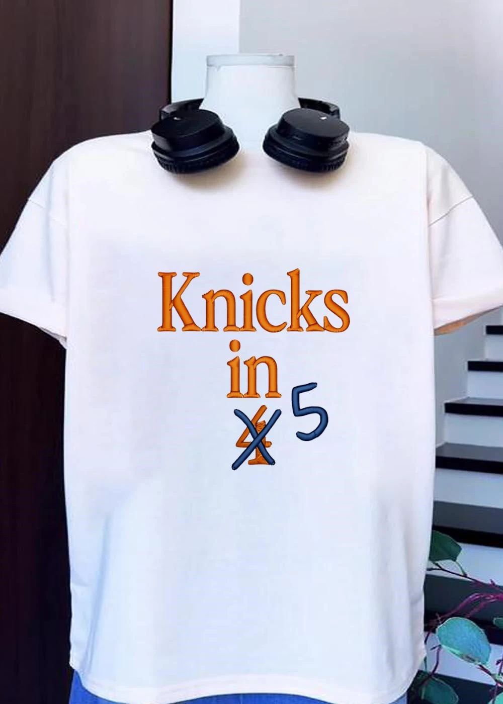 Knicks in 4 5 Basketball T-Shirt