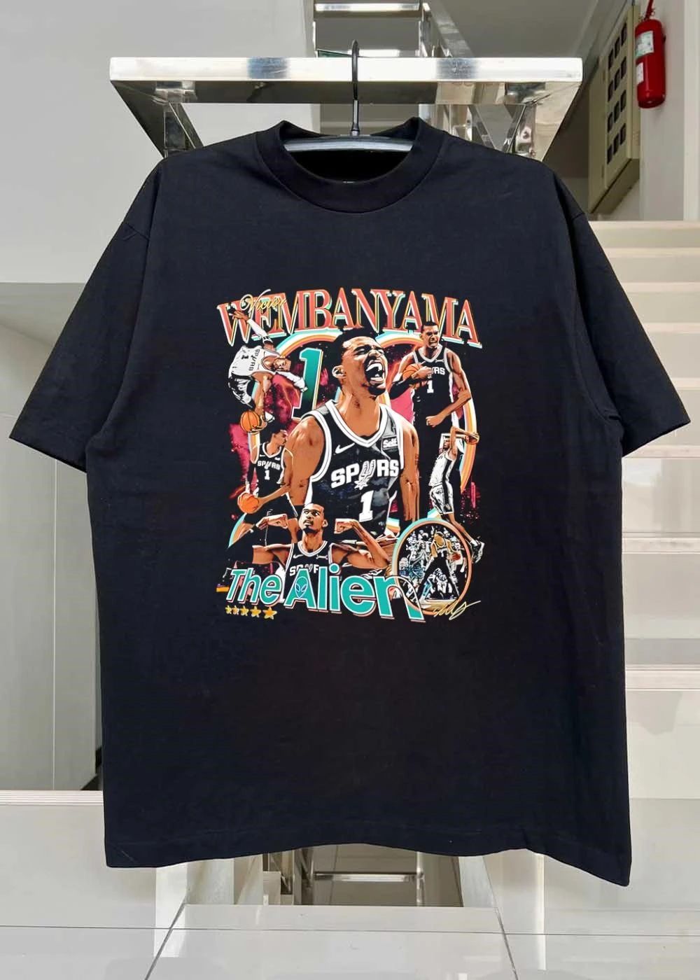 Victor Wembanyama The Alien San Antonio Spurs T-Shirt