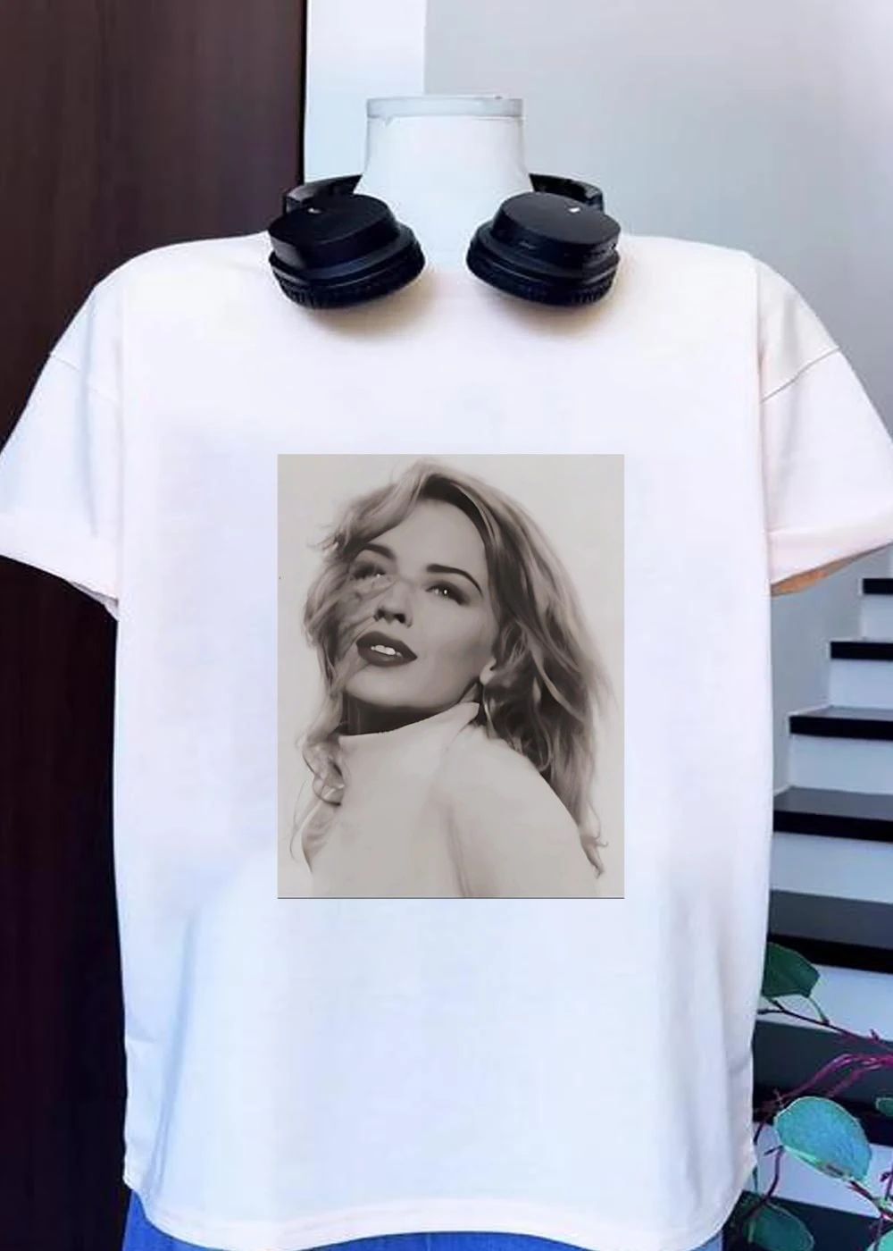 Kylie Minogue Portrait Iconic Music Star T-Shirt