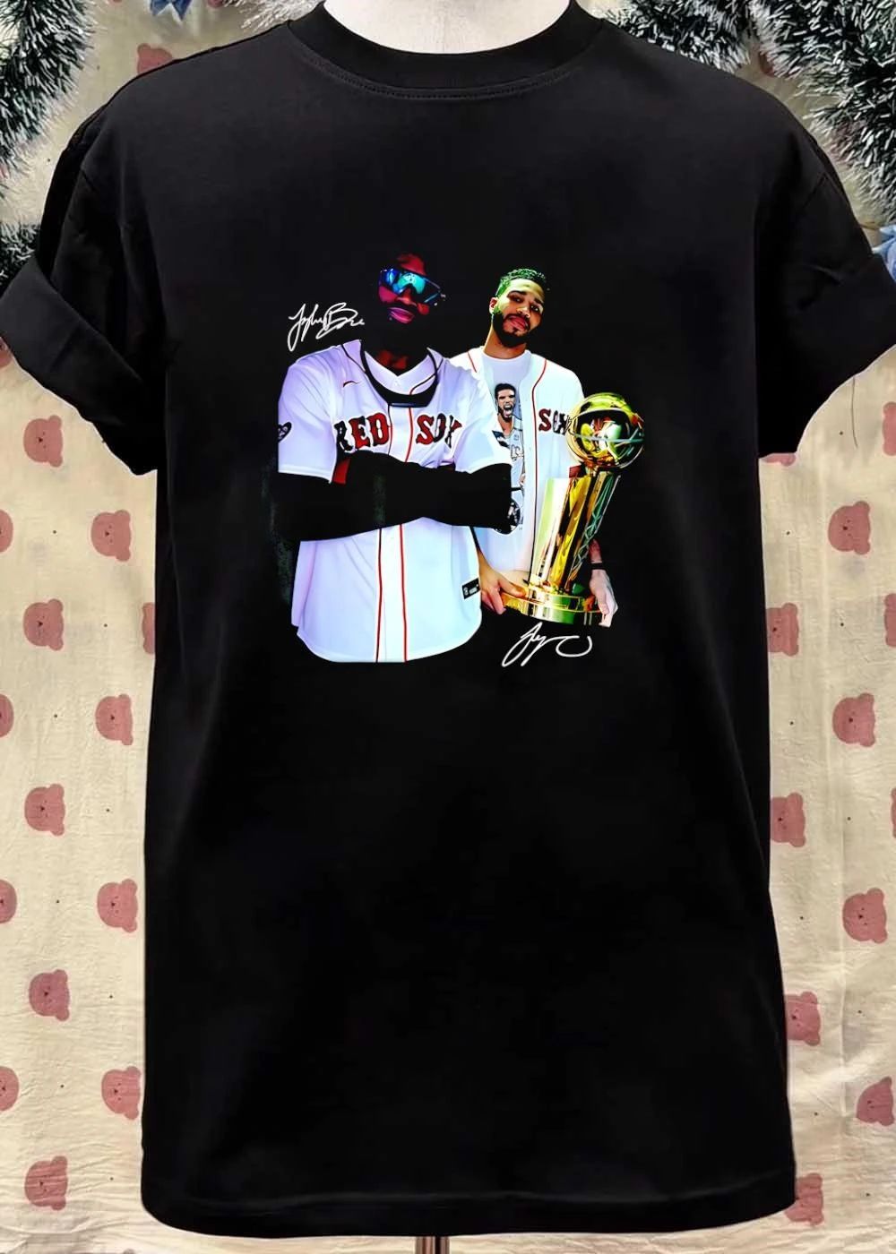 Jb Jt Jaylen Brown and Jayson Tatum Holding NBA Trophy Boston Red Sox T-Shirt