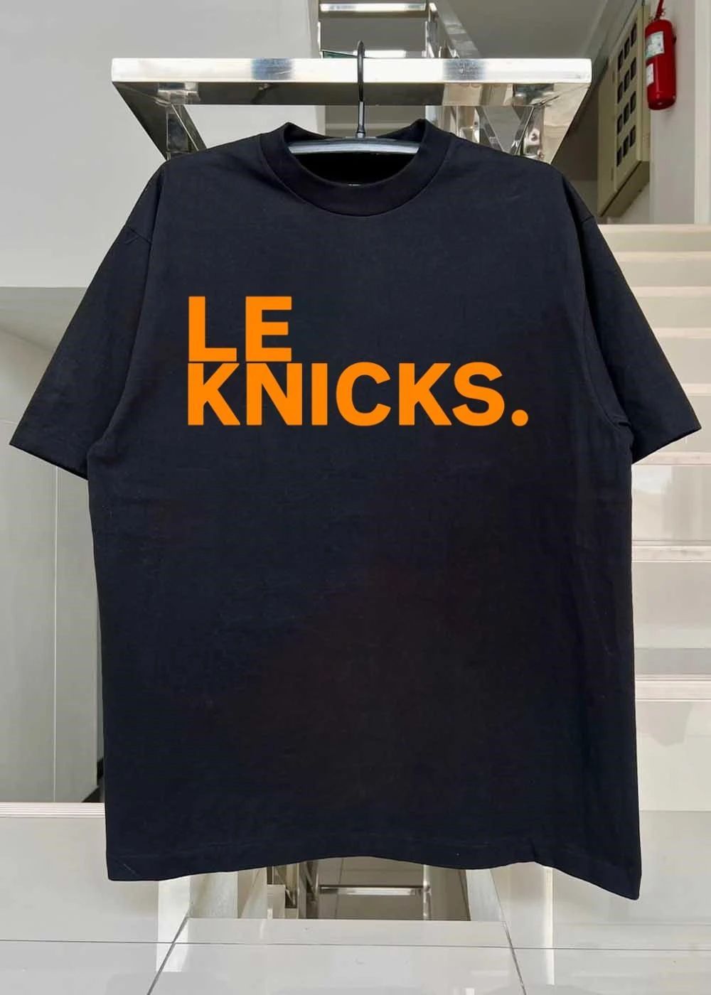 Le Knicks Iconic Basketball Team T-Shirt
