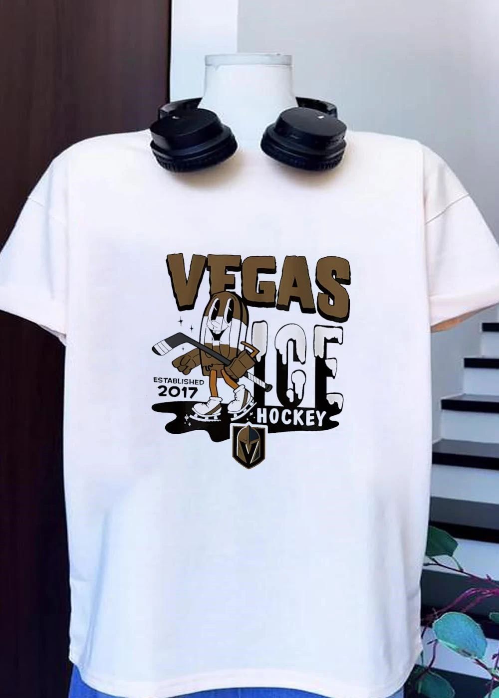 Vegas Ice Hockey Established 2017 Golden Knights Knight Mascot shirt
