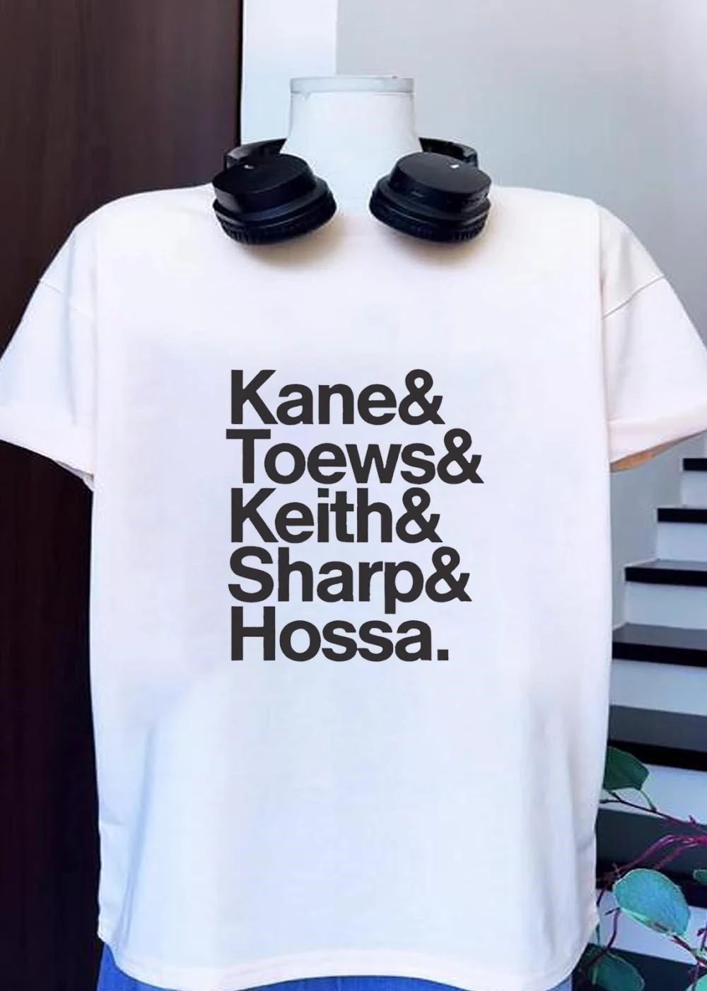 Kane & Toews & Keith & Sharp & Hossa Chicago Blackhawks T-Shirt