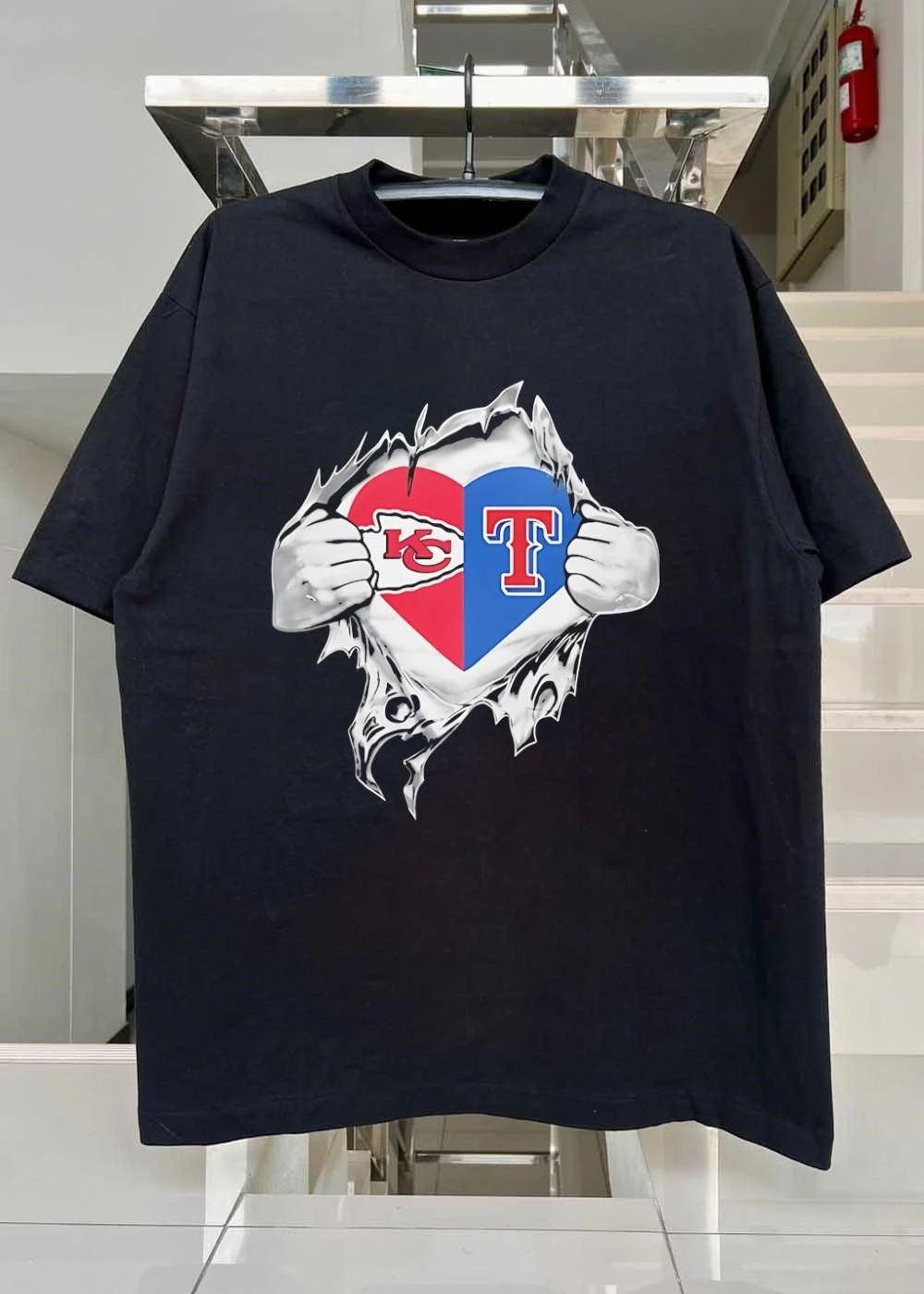 Fan Gear ‘ KC Chiefs Texas Rangers Rip Open Heart Shirt