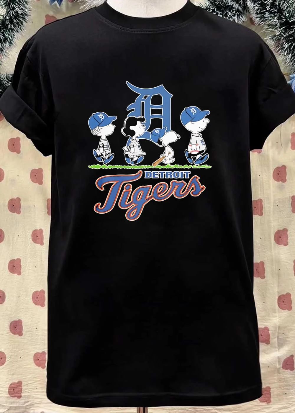 Peanuts Gang Detroit Tigers Baseball T-Shirt