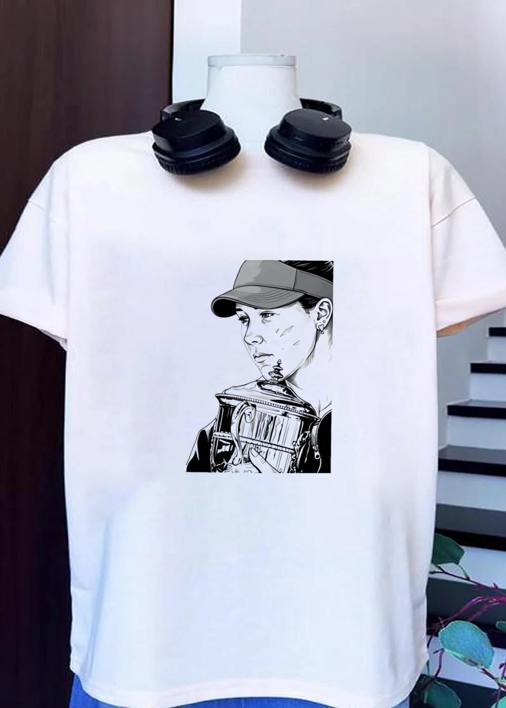 Ashleigh Barty Holding the Australian Open Trophy Tennis Player T-Shirt