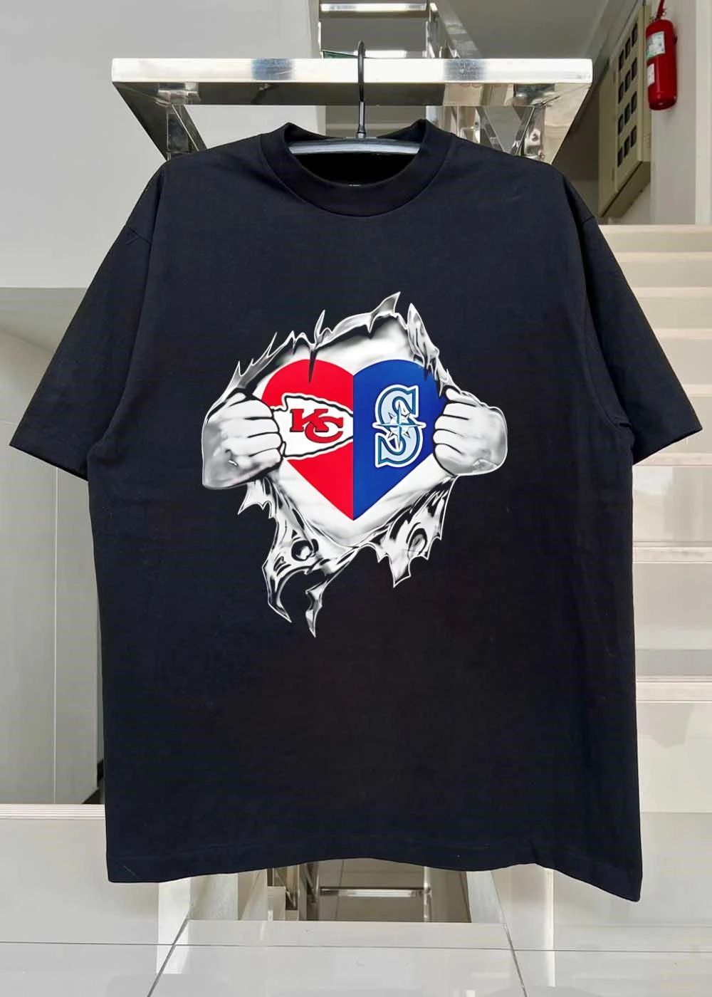 Kc Mariners Heart Ripped Chest T-Shirt