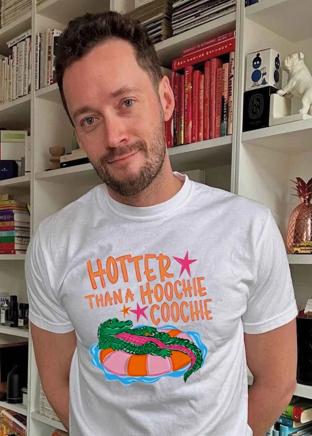 Summer Vibes Alligator Floating Hotter Than A Hoochie Coochie T-Shirt