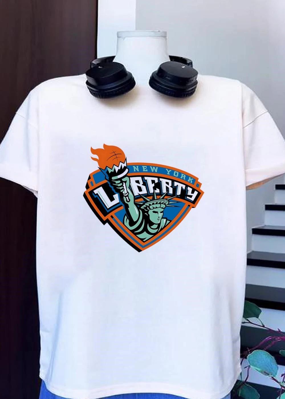New York Liberty Basketball Torch Logo T-Shirt