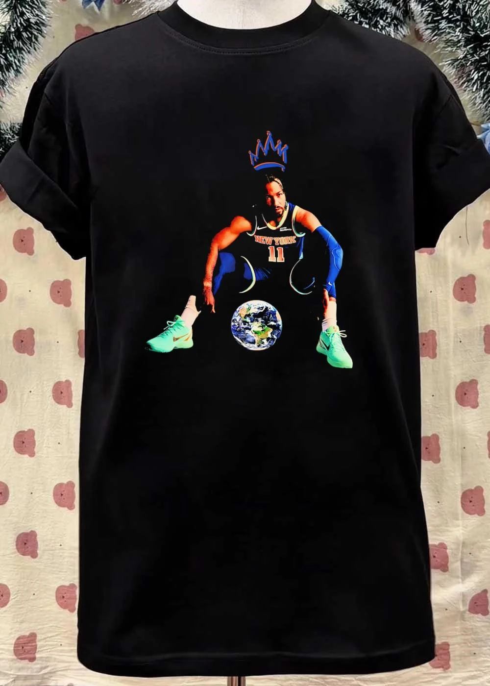 Jalen Brunson Sitting on the Globe New York 11 King Crown shirt
