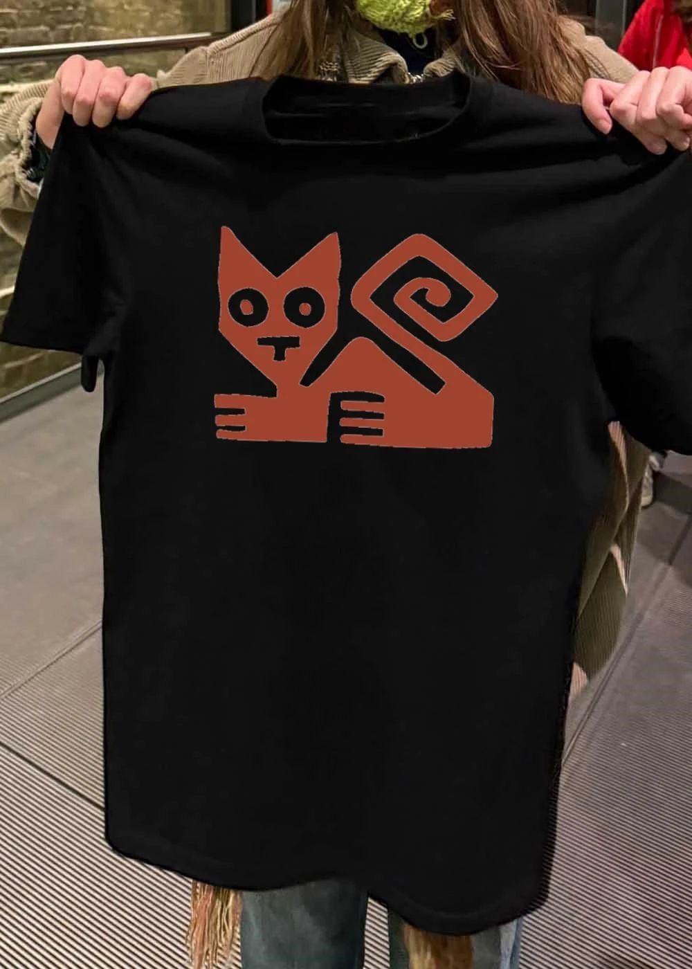 Cute Cat Swirl Pattern Minimalist Red Art T-Shirt