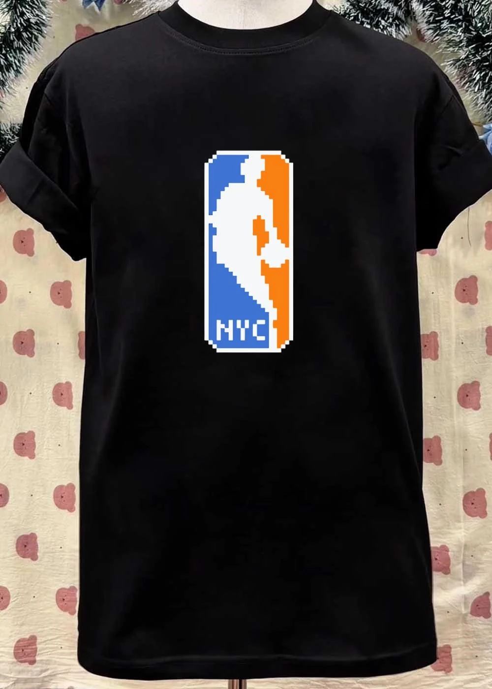 NYC NBA Pixel Art Men’s T-Shirt