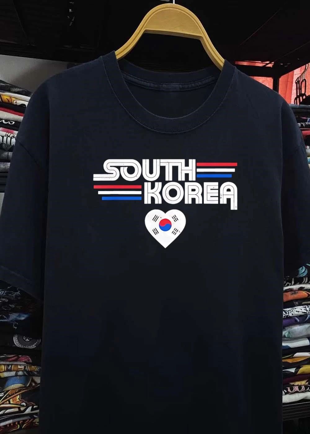 South Korea Heart Flag Retro Style T-Shirt