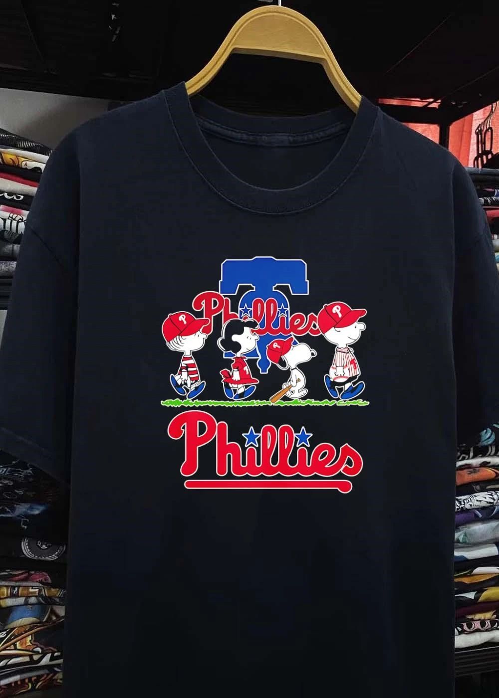 Peanuts Gang Walking Phillies Philadelphia T-Shirt