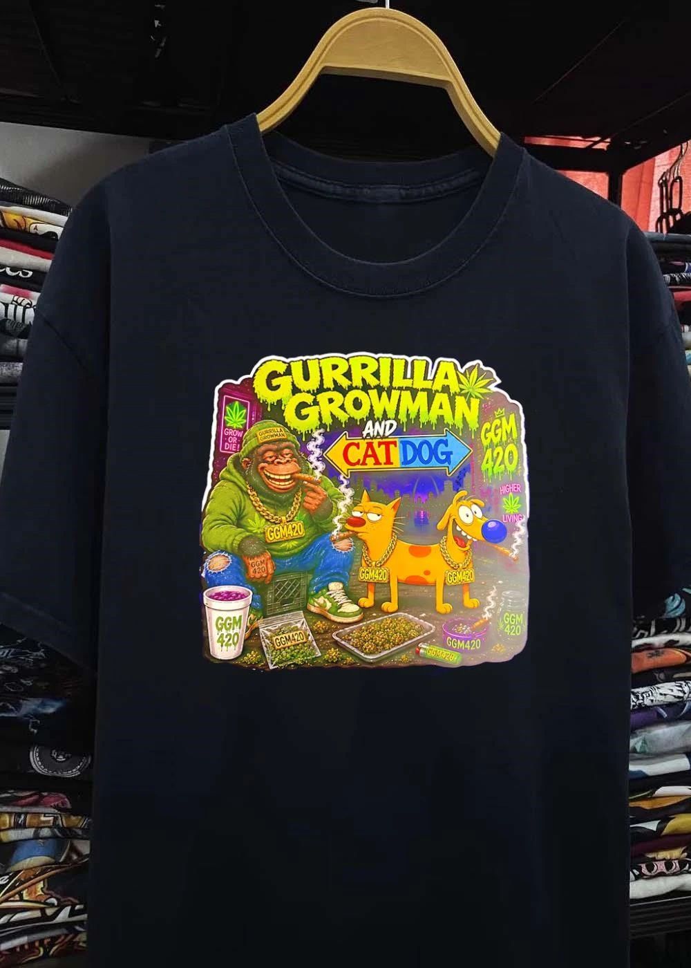 GGM420 CatDog Gurrilla Growman Smoking shirt