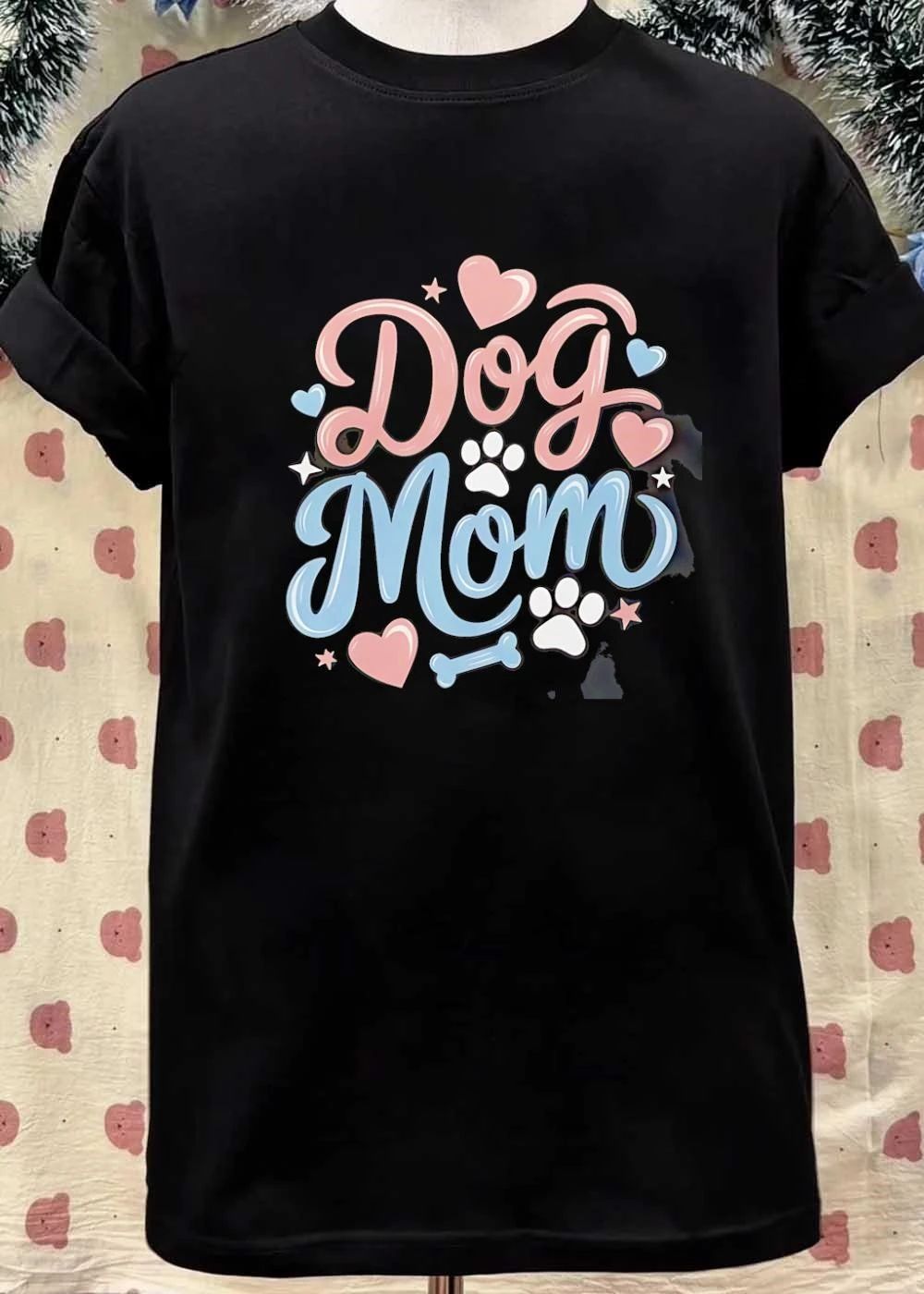 Dog Mom Cute Hearts Paw Prints Stars Bone Design T-Shirt