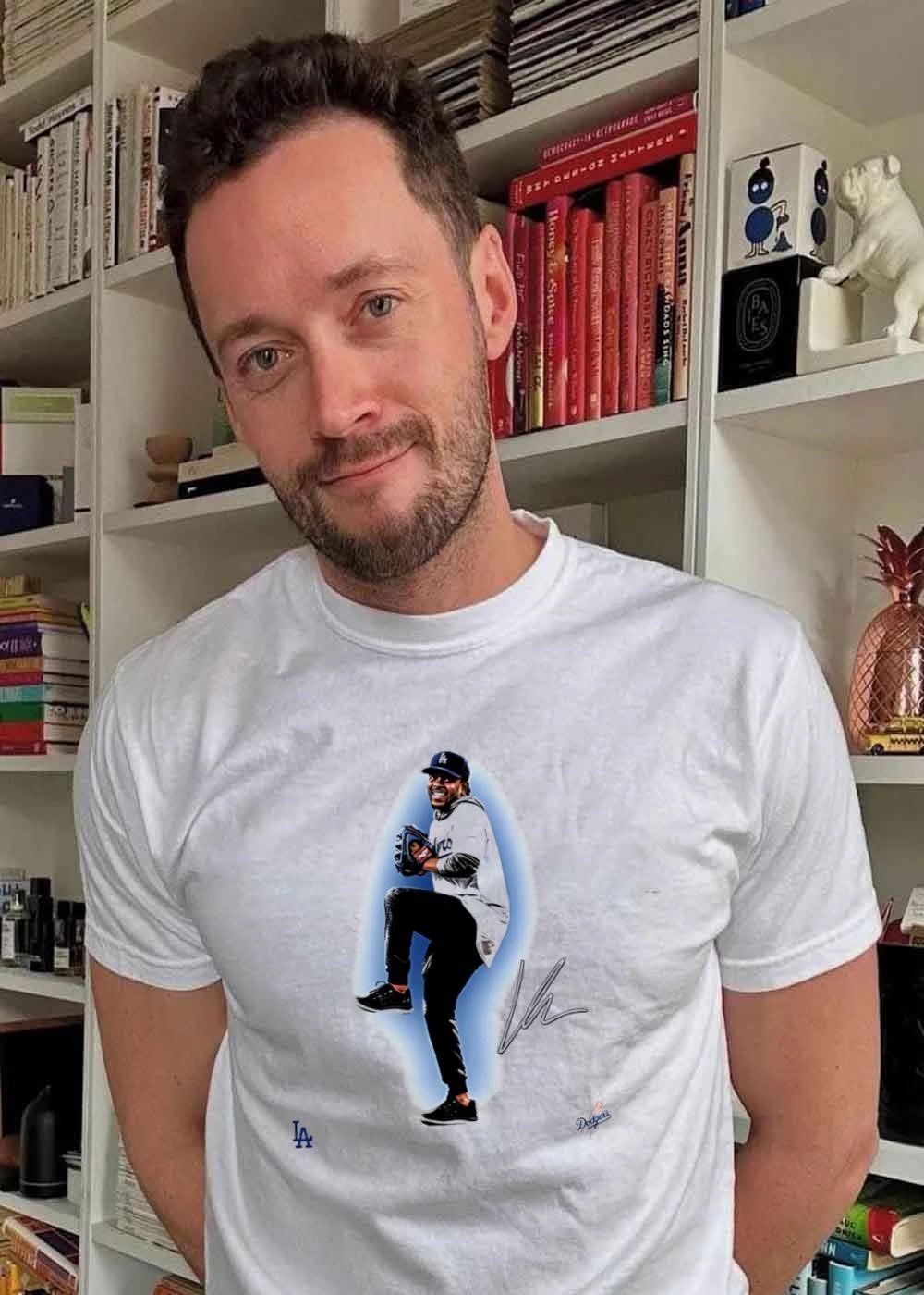 Kendrick Lamar Pitching Los Angeles Dodgers T-Shirt